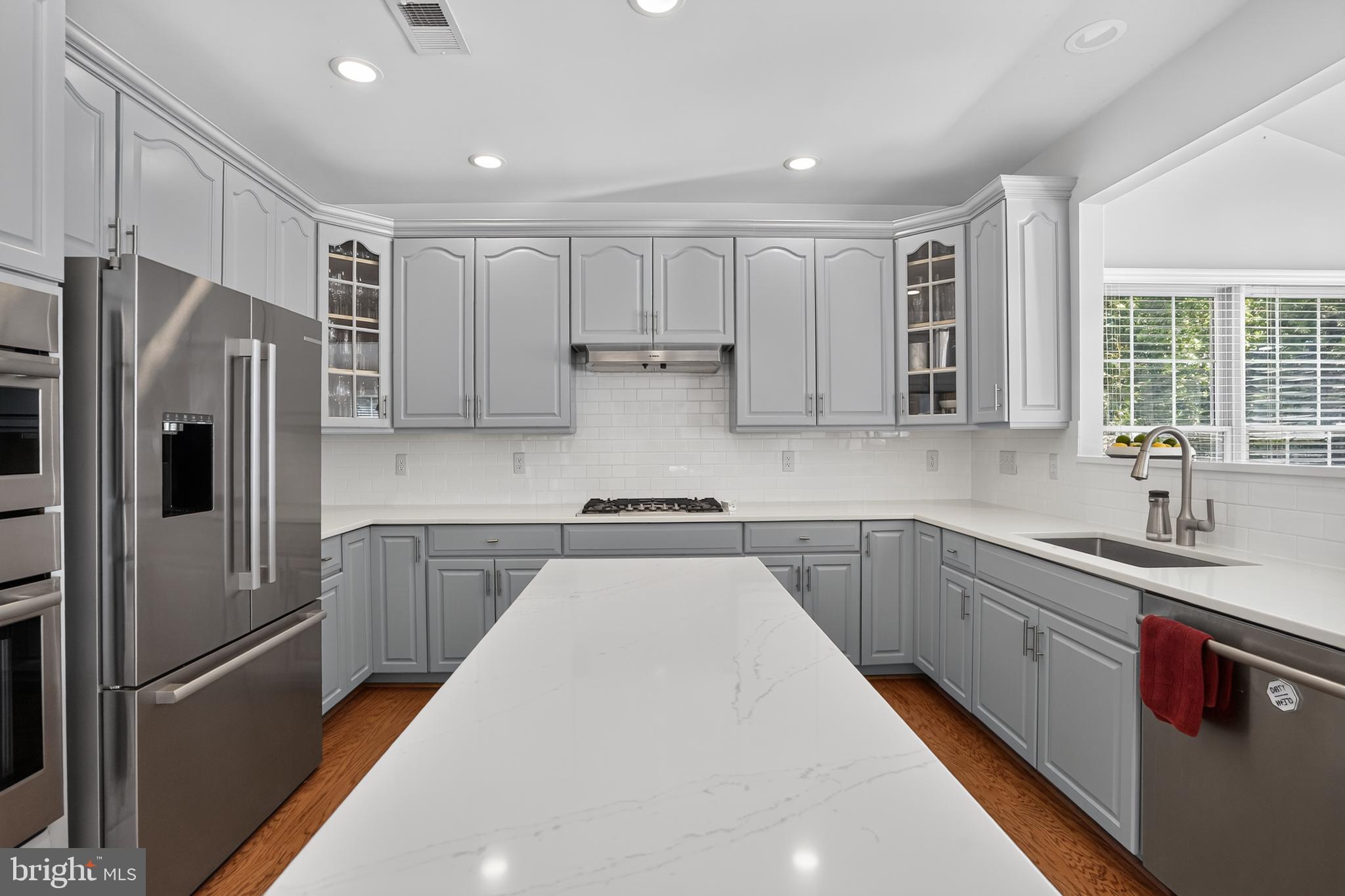 BELMONT COUNTRY CLUB - Residential