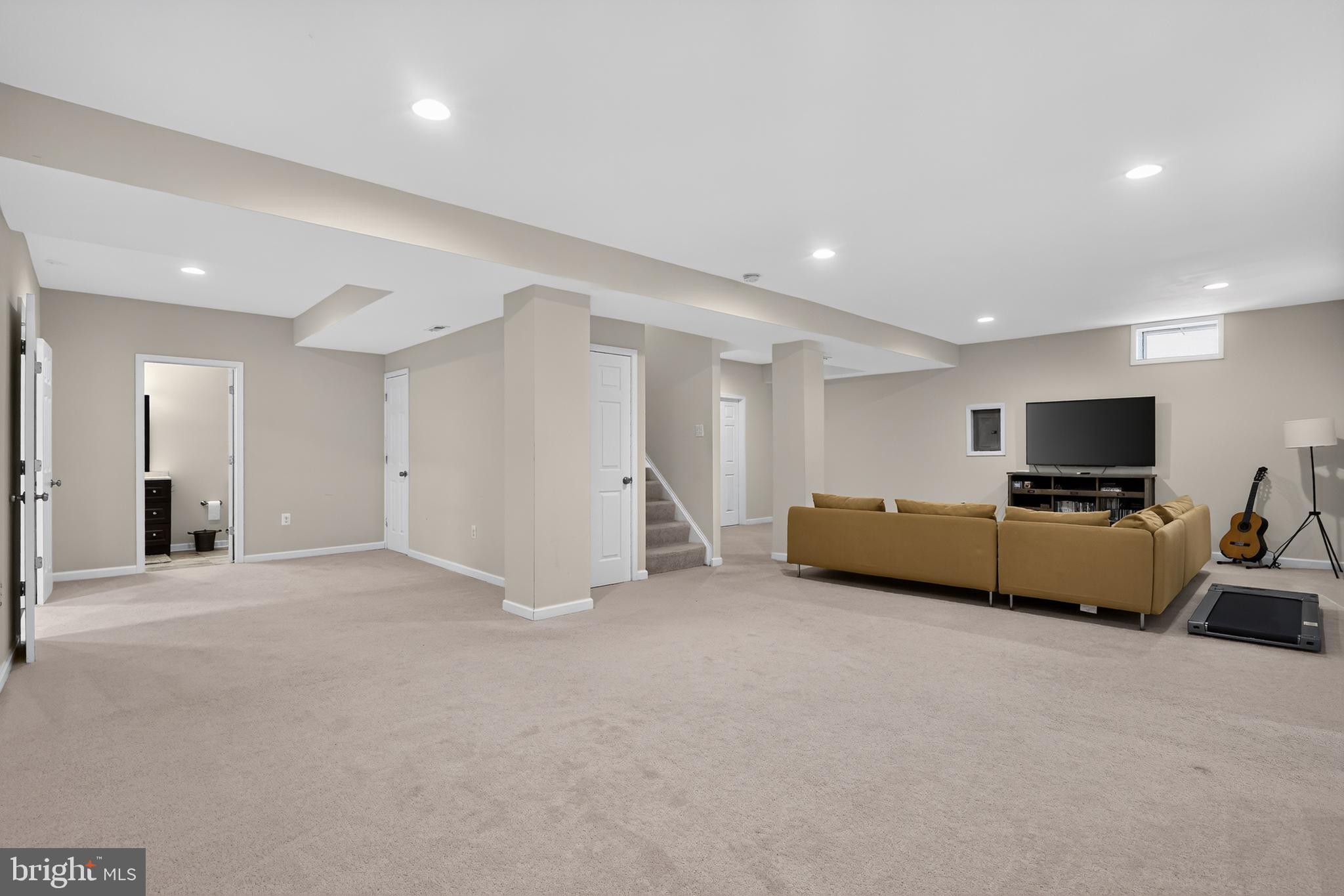 BELMONT COUNTRY CLUB - Residential