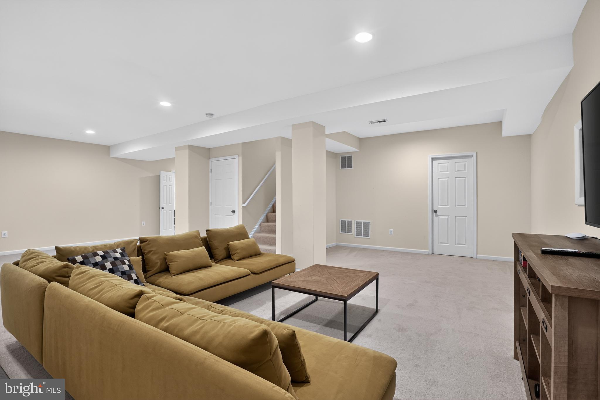 BELMONT COUNTRY CLUB - Residential