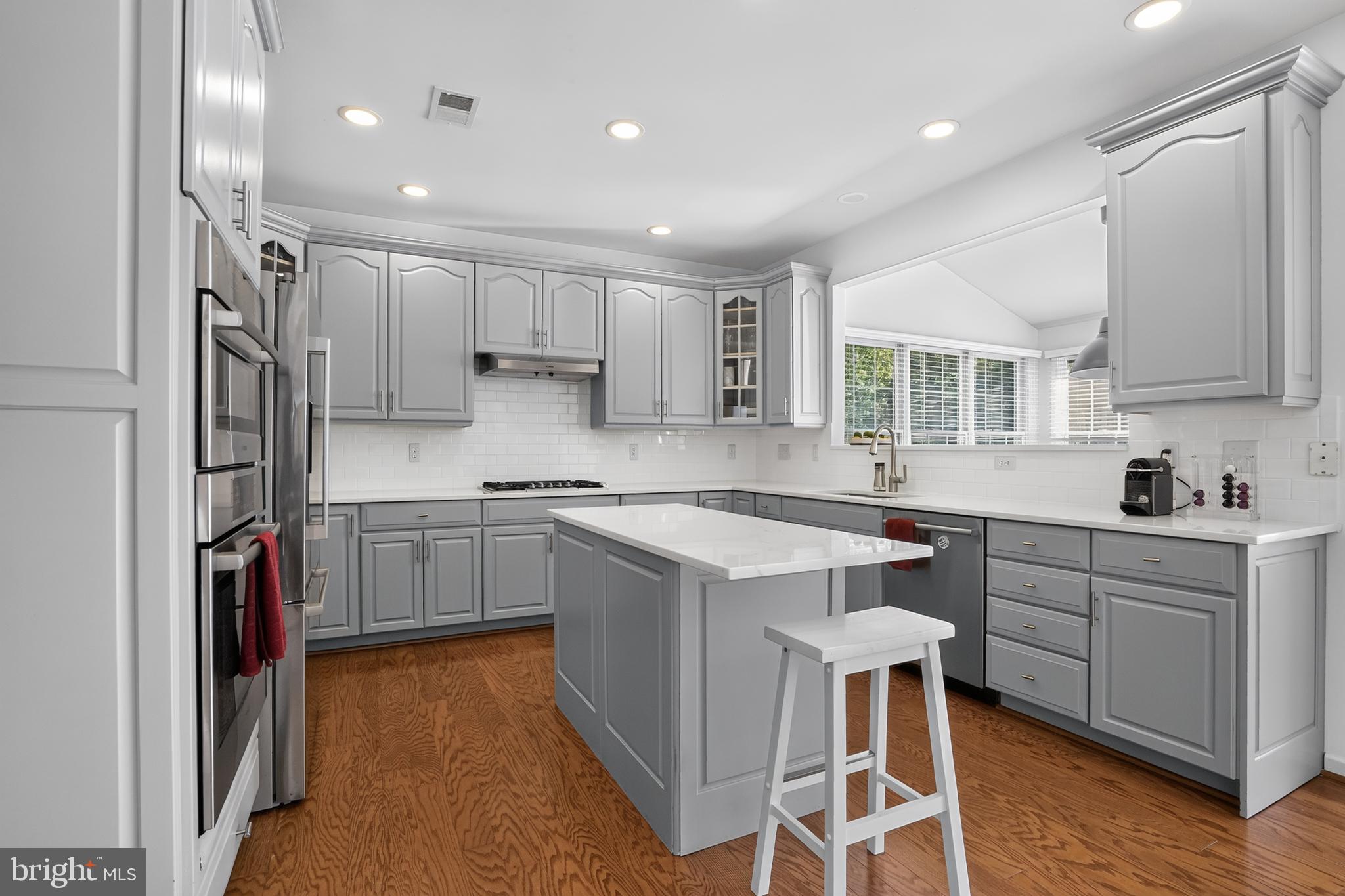 BELMONT COUNTRY CLUB - Residential