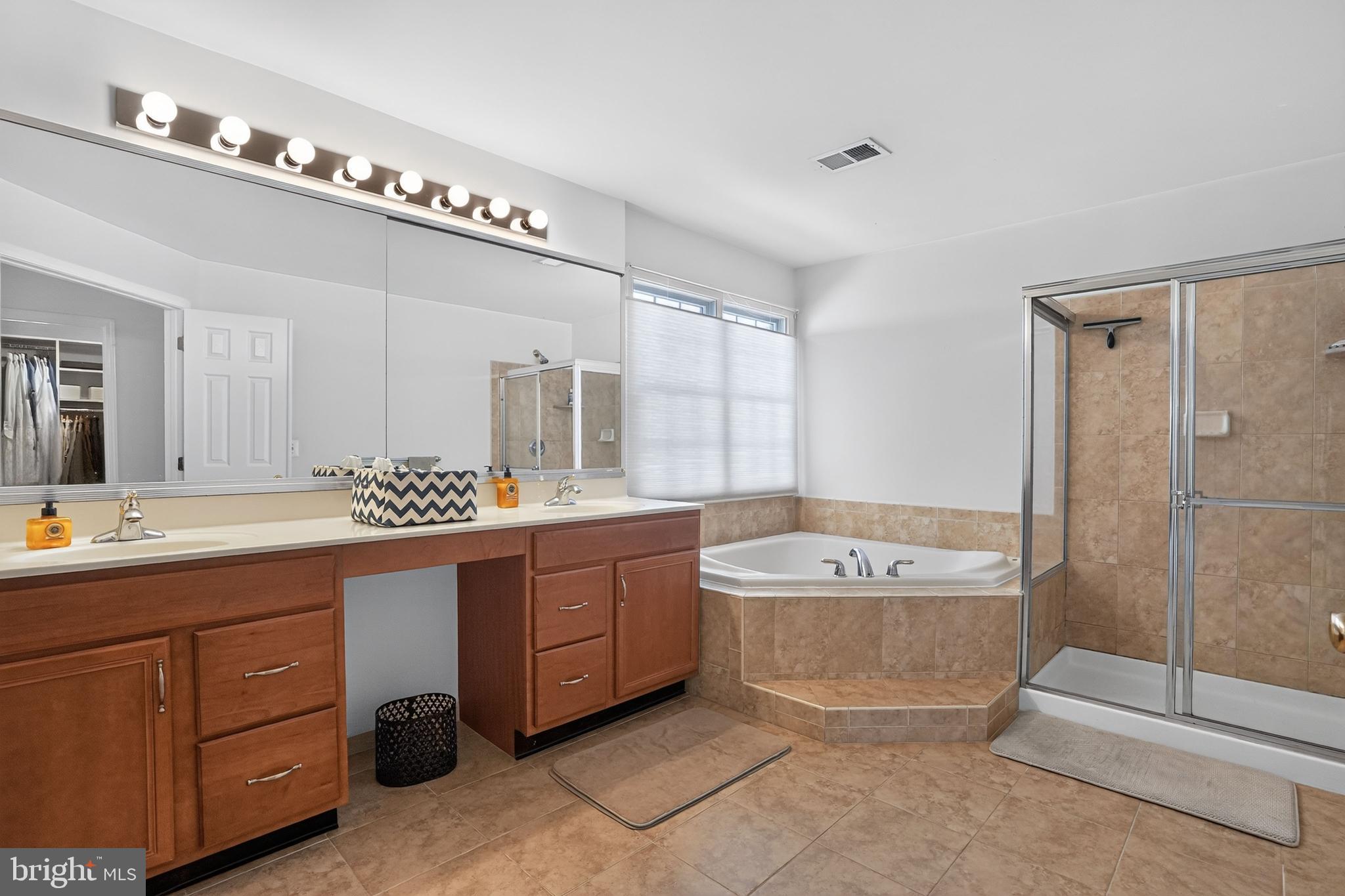 BELMONT COUNTRY CLUB - Residential