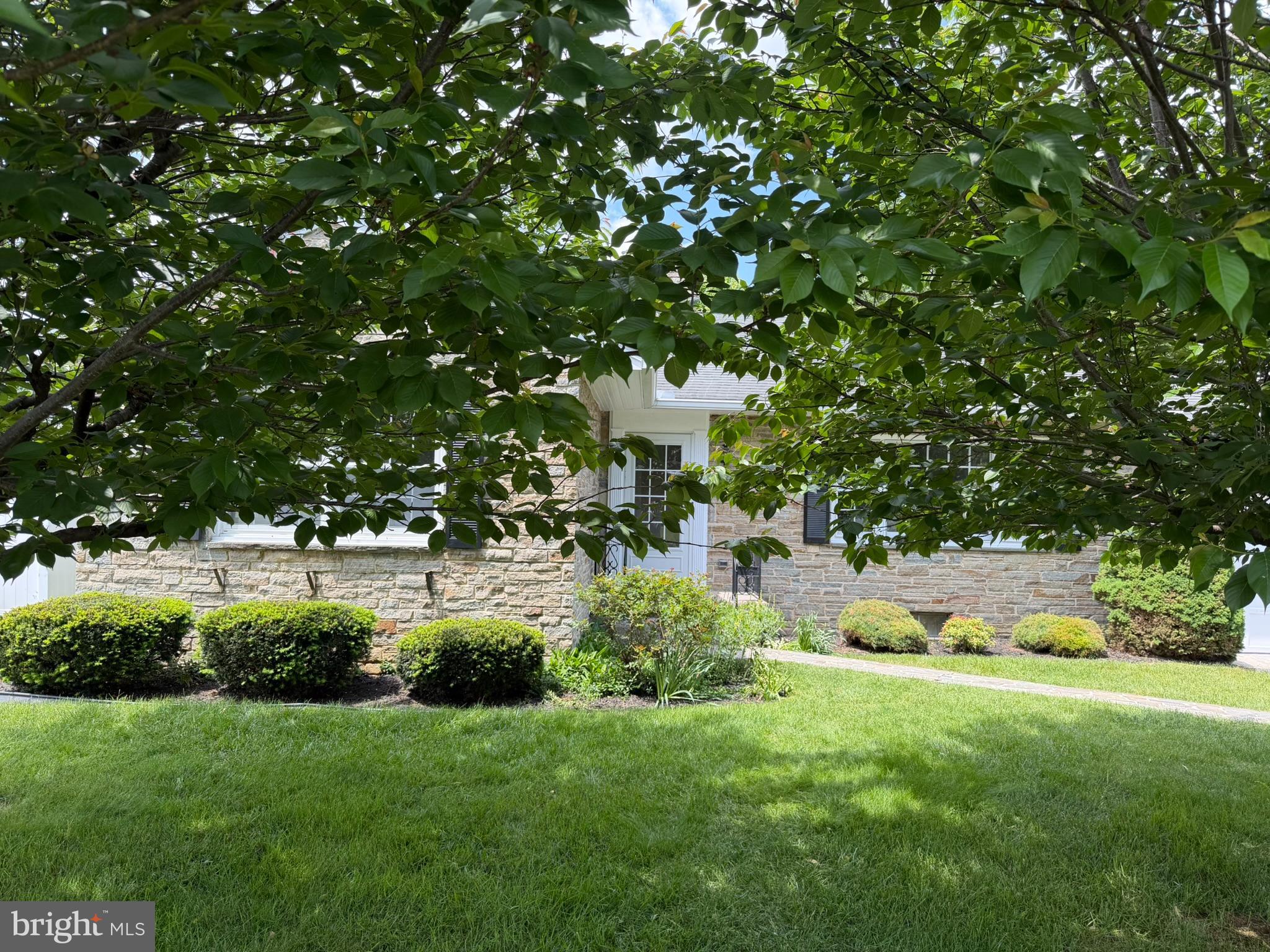 ORCHARD CIRCLE - Residential