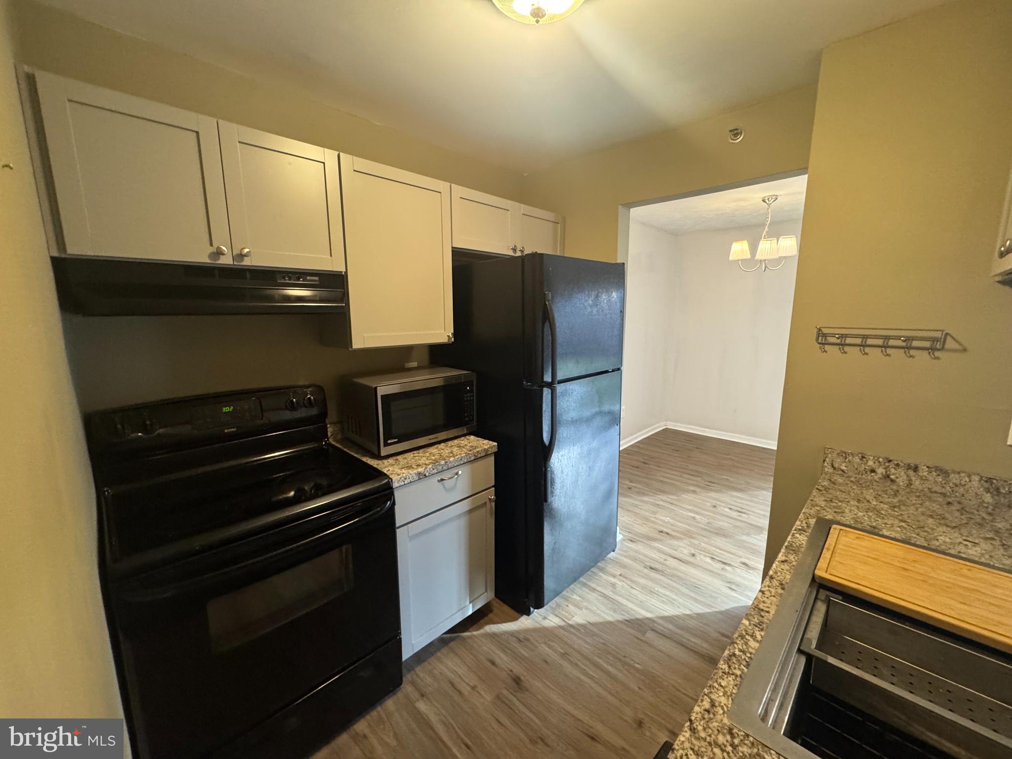 WATERFORD LANDING - Residential Lease