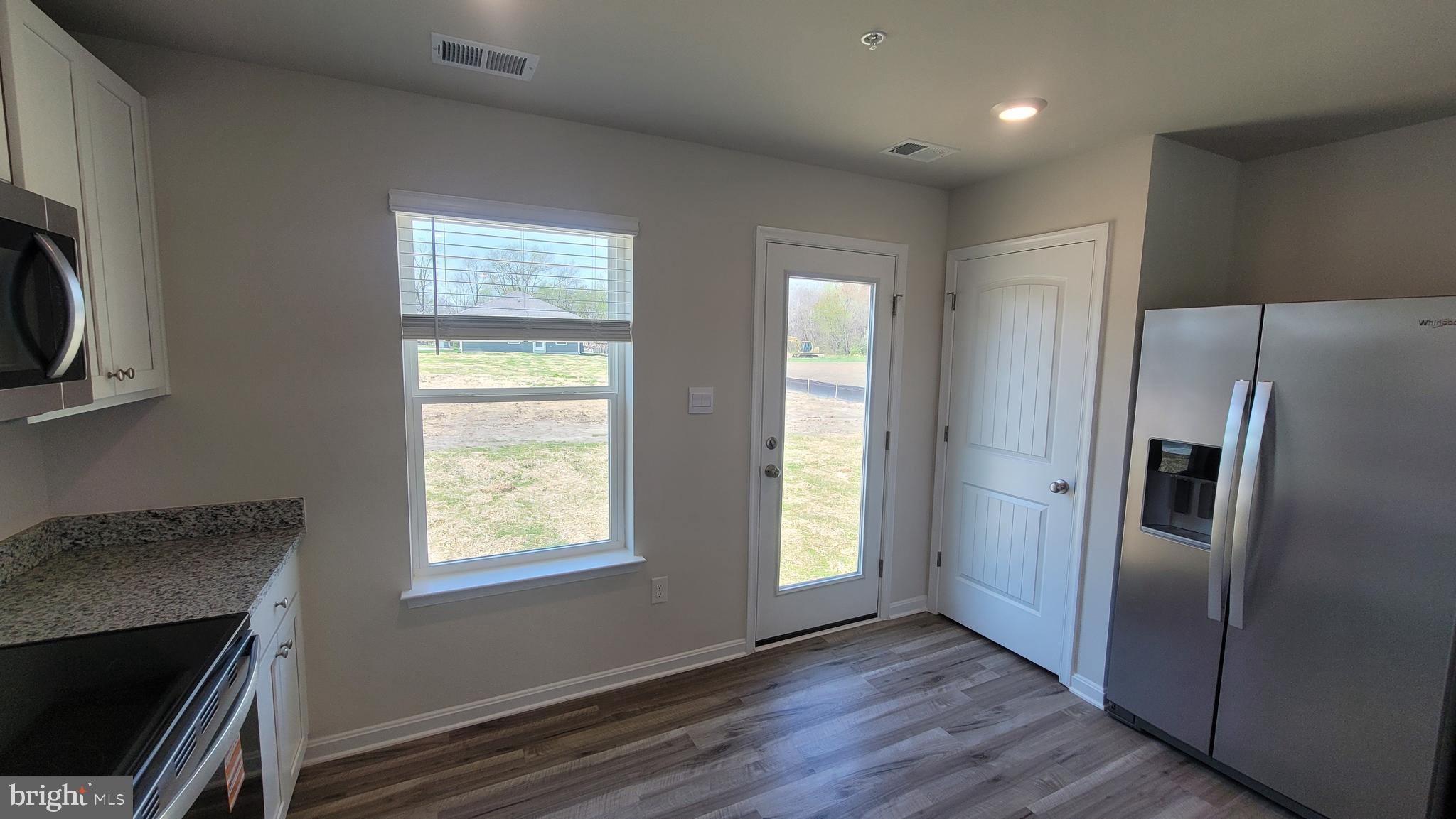 KINNAMON MEADOWS - Residential Lease
