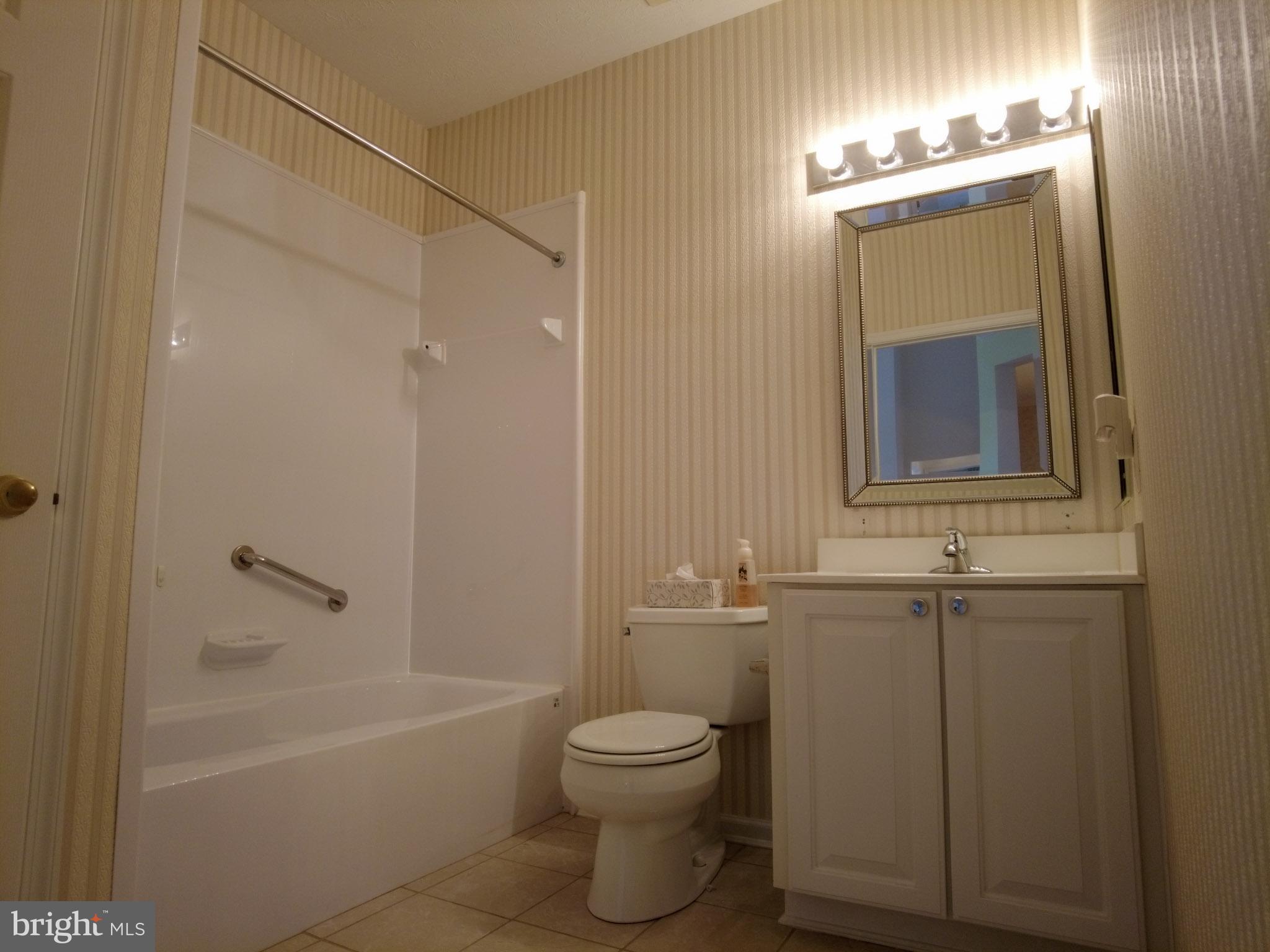 WINDSOR AT PERRY HALL FARMS - Residential