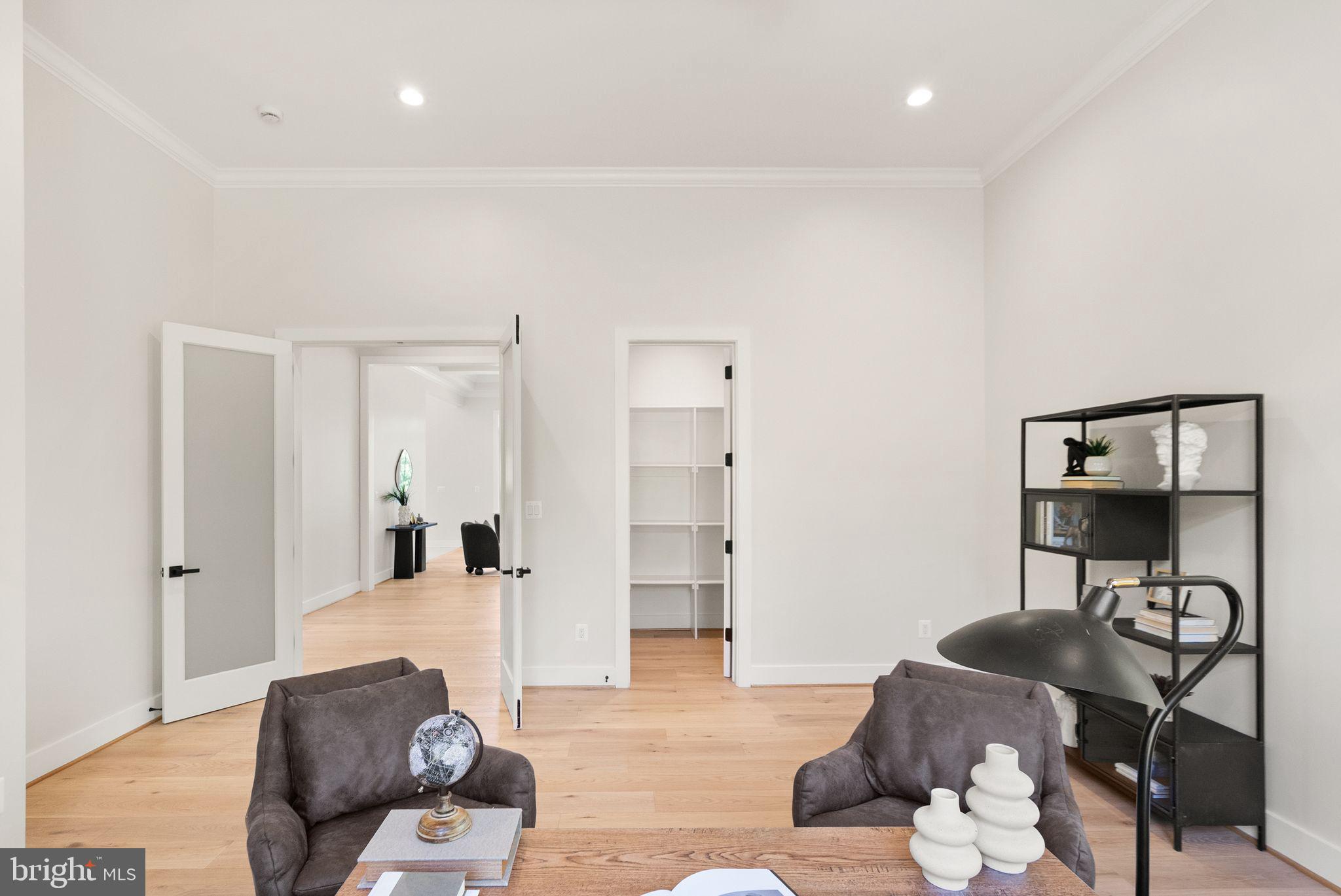 BEACON HILL - Residential