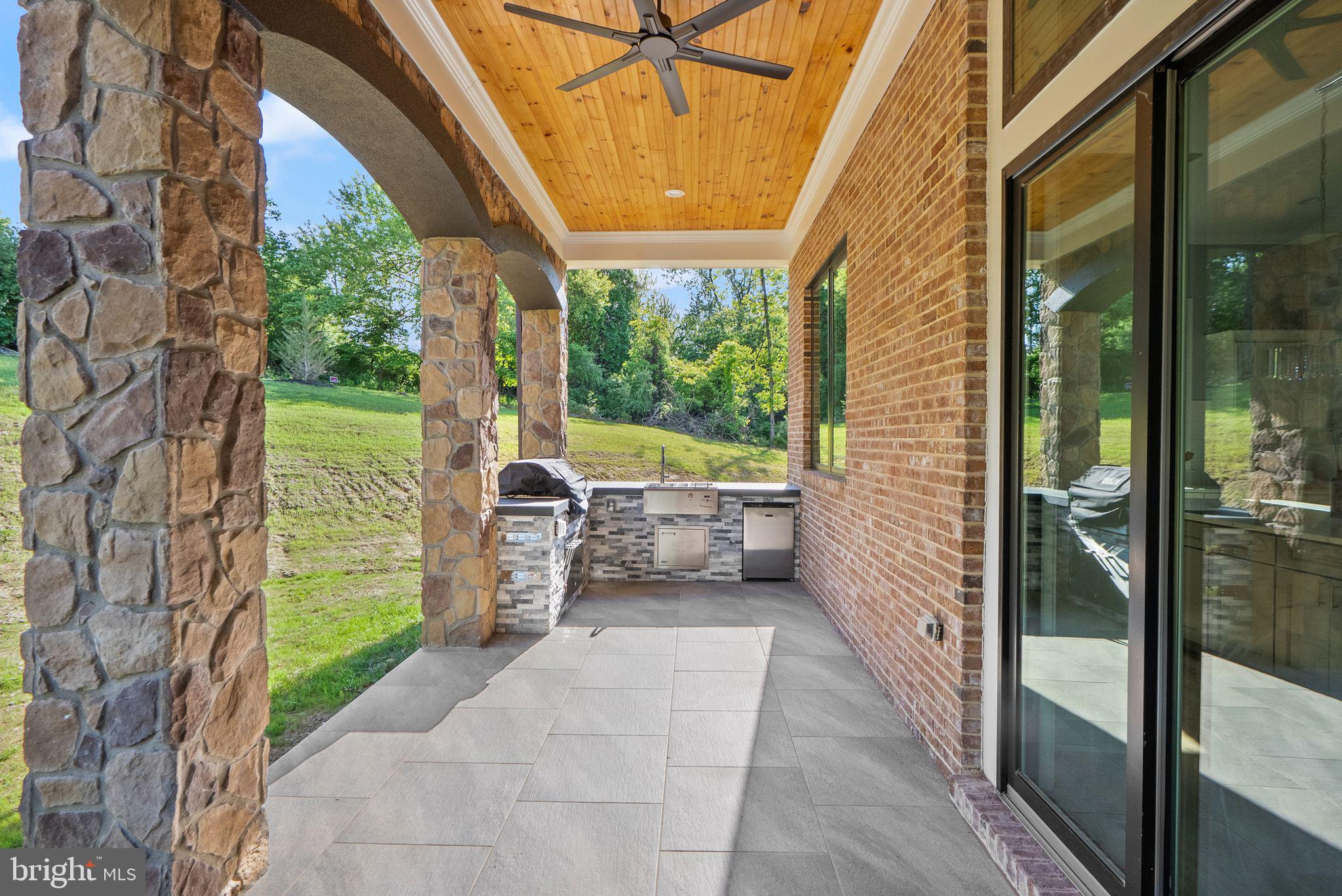 BEACON HILL - Residential