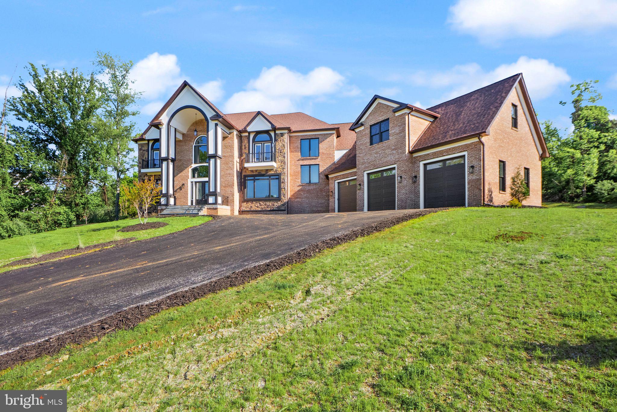 BEACON HILL - Residential