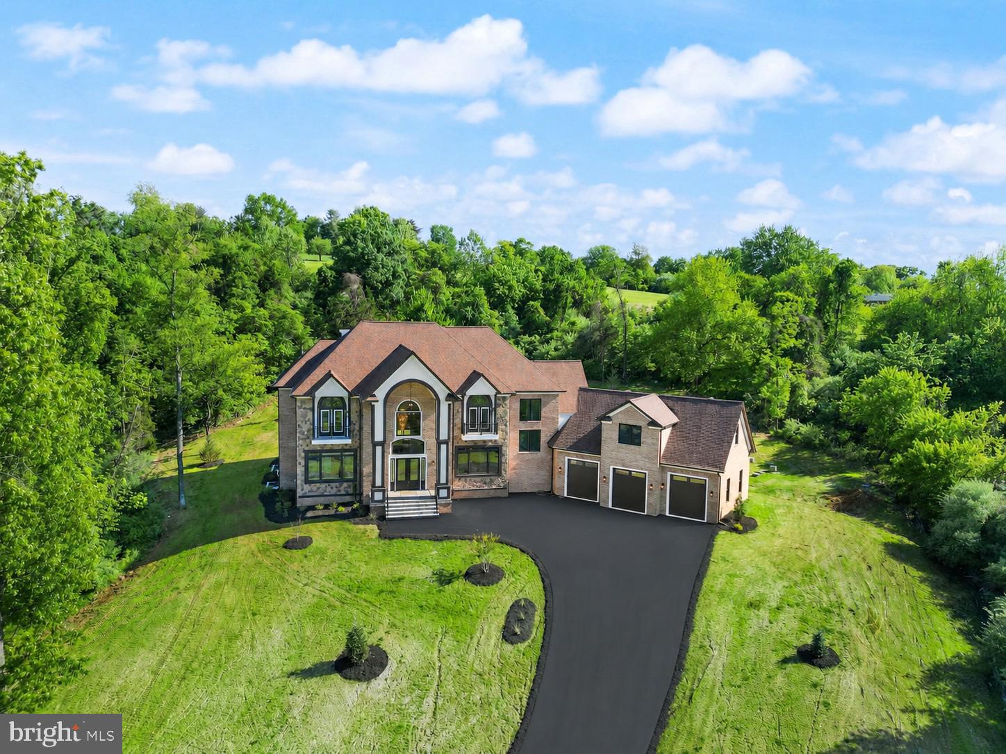 BEACON HILL - Residential