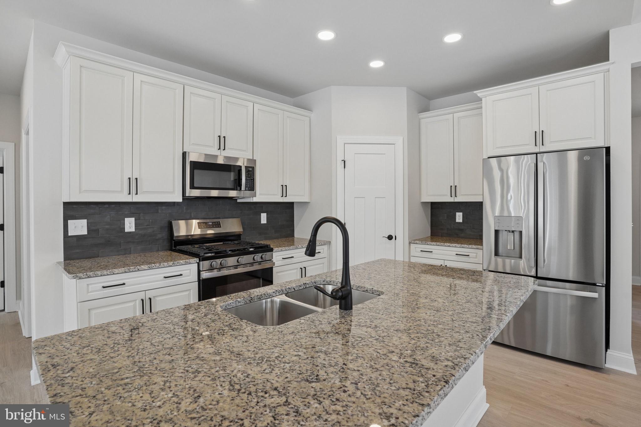 ESTATES AT MILTON CROSSING - Residential