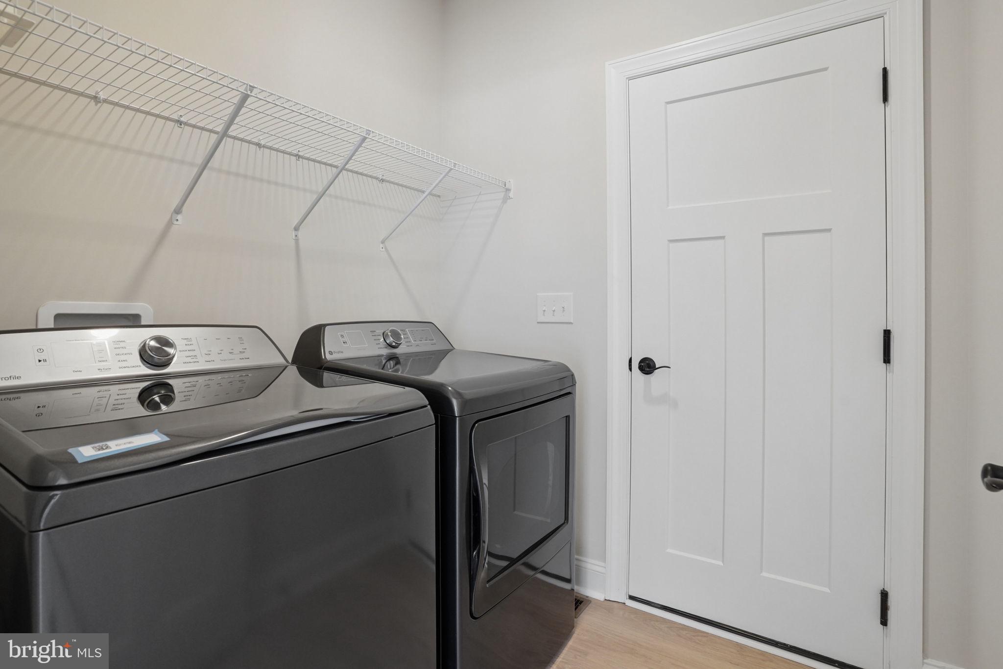 ESTATES AT MILTON CROSSING - Residential