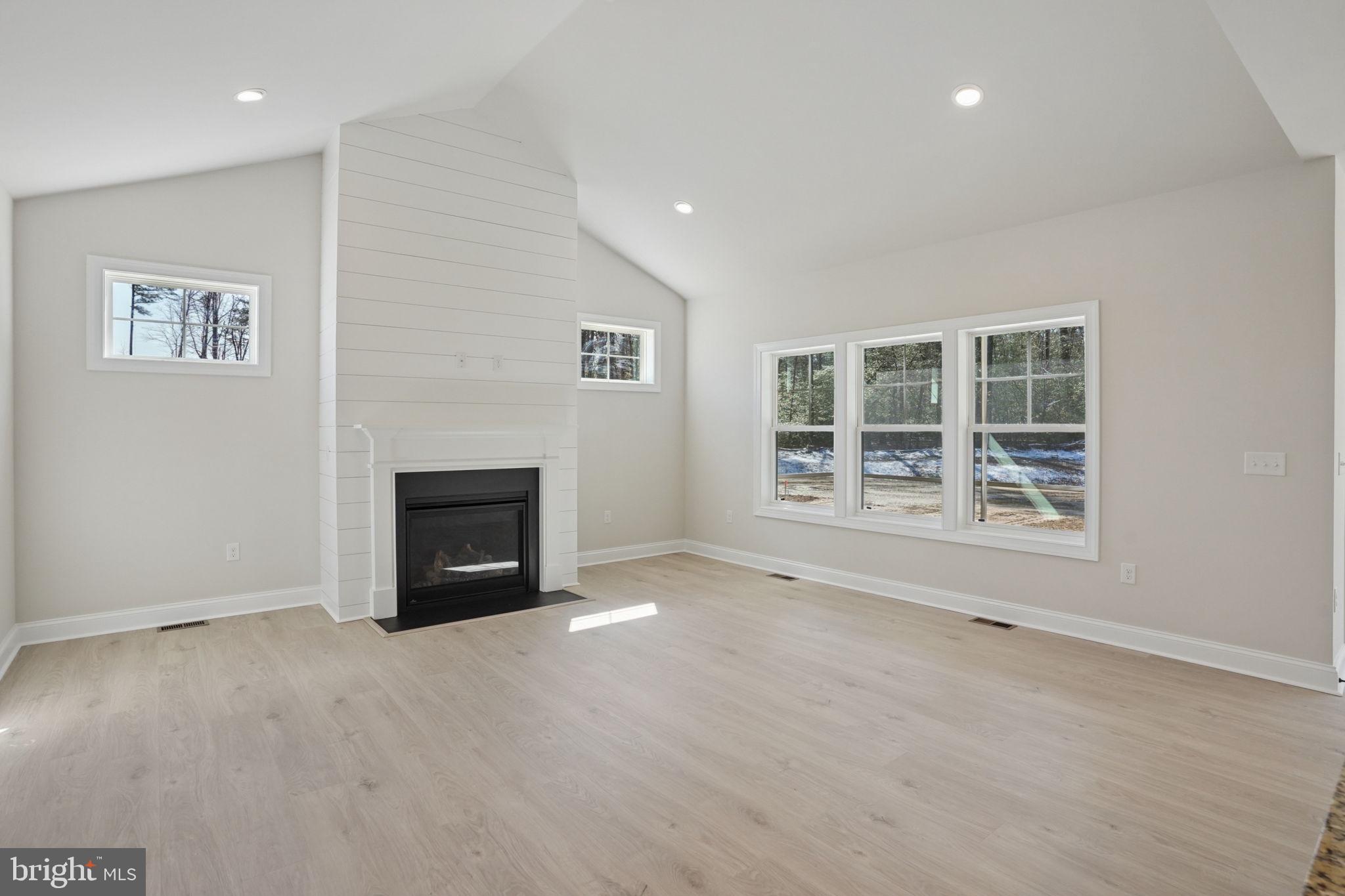 ESTATES AT MILTON CROSSING - Residential