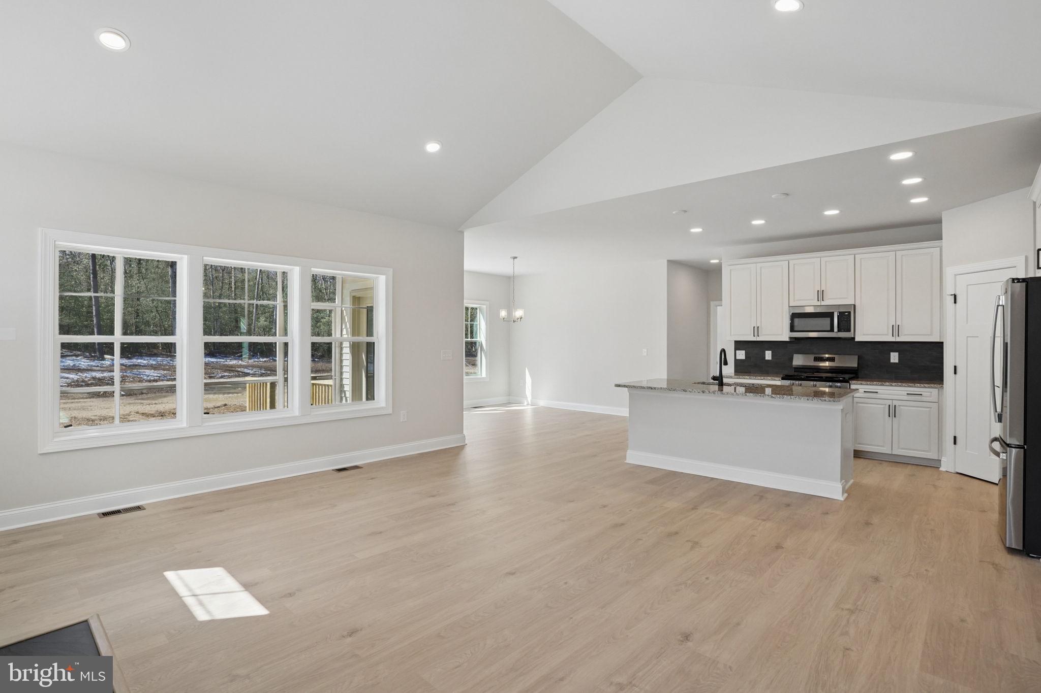 ESTATES AT MILTON CROSSING - Residential