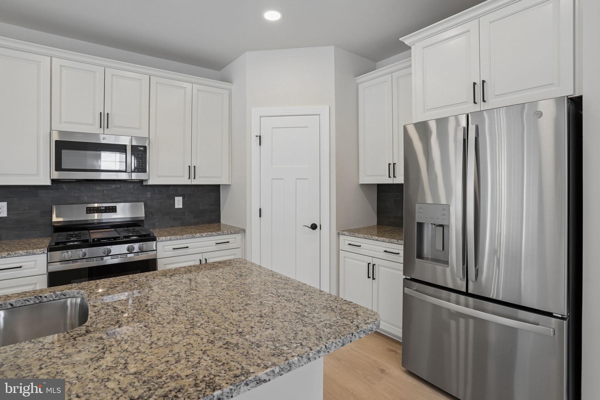 ESTATES AT MILTON CROSSING - Residential