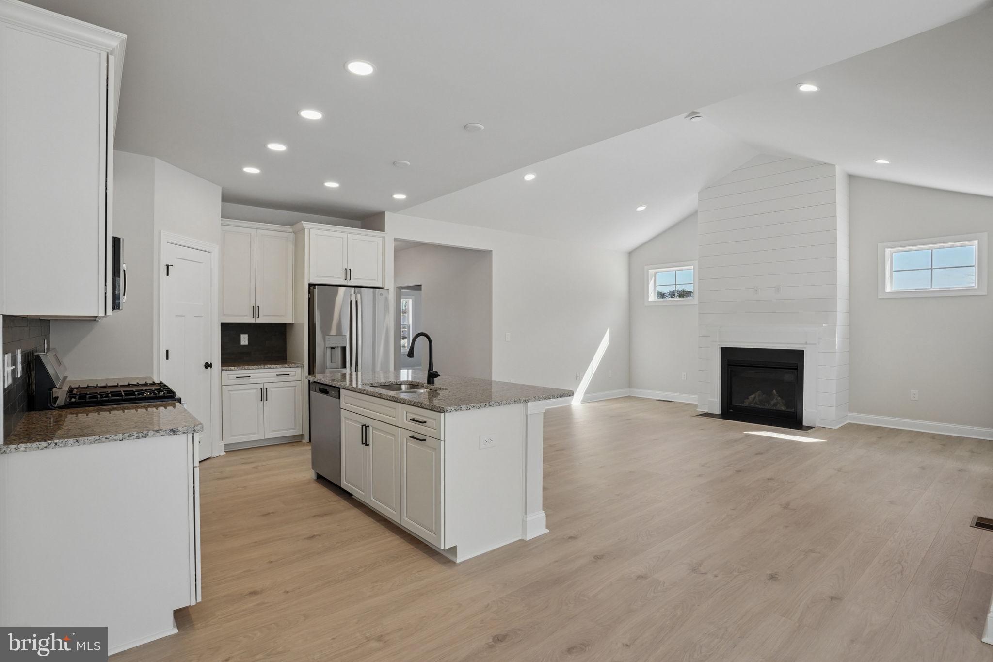 ESTATES AT MILTON CROSSING - Residential