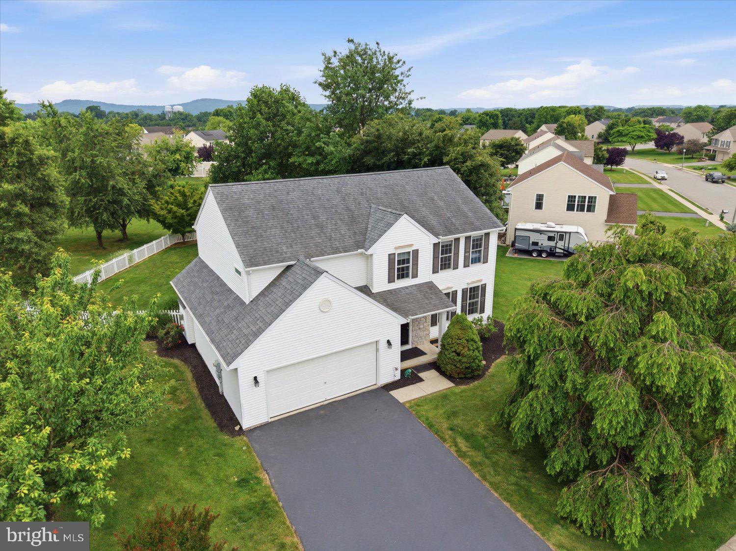 SOMERSET CROSSING - Residential