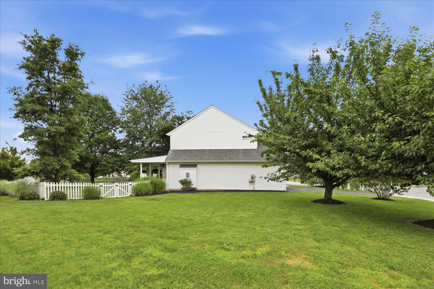 SOMERSET CROSSING - Residential