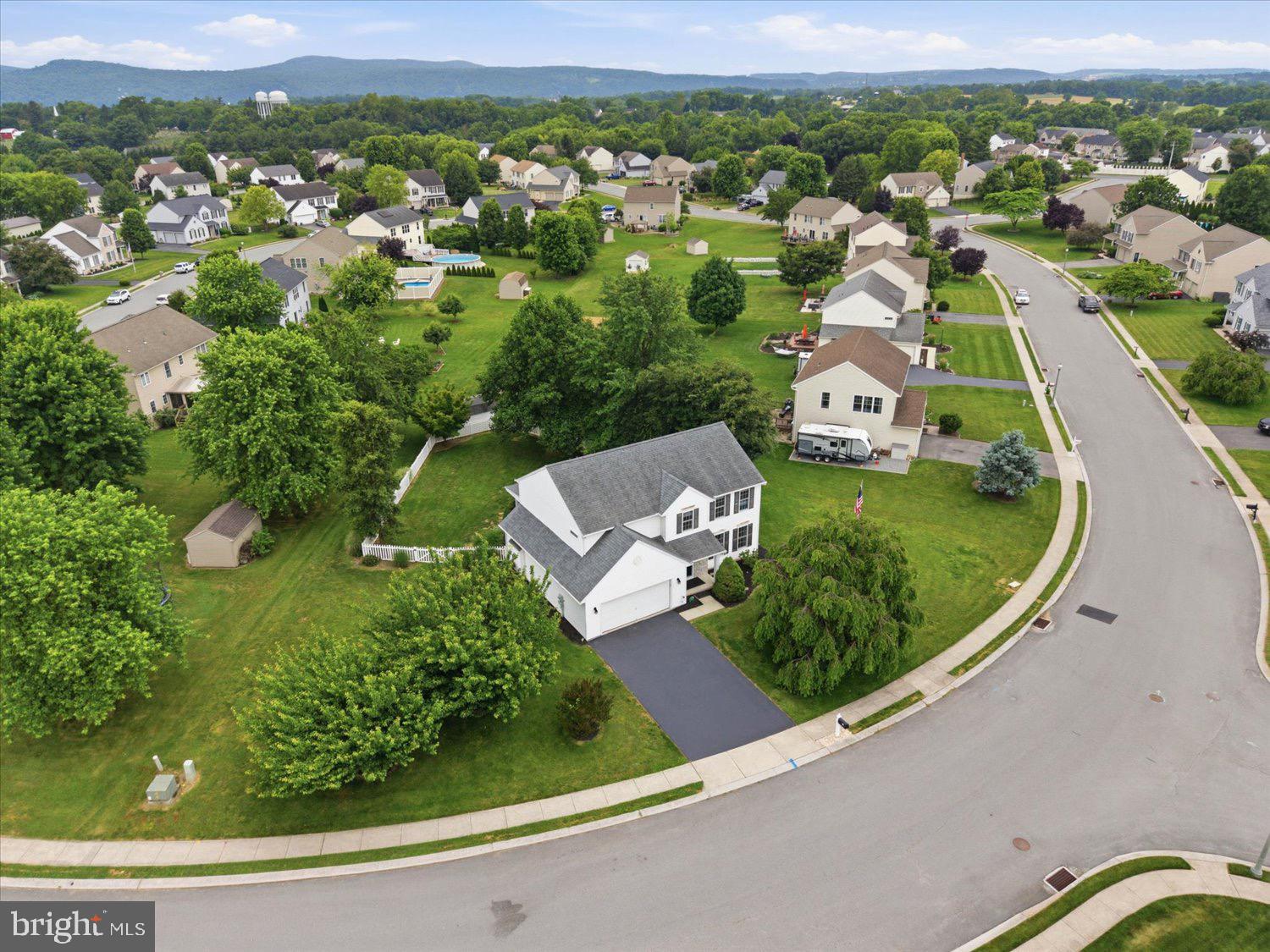 SOMERSET CROSSING - Residential
