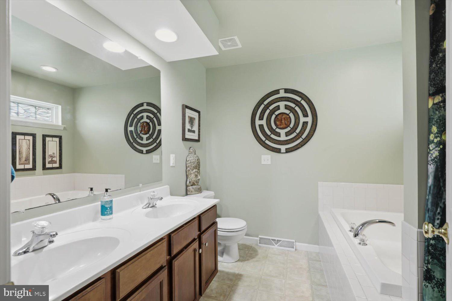 SOMERSET CROSSING - Residential