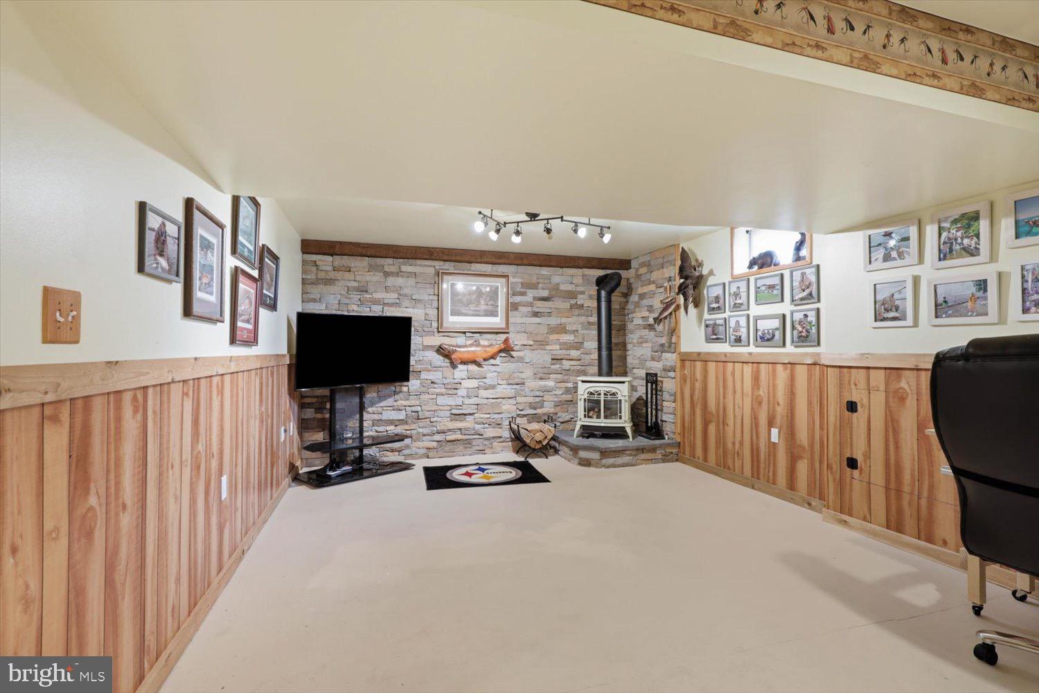 SOMERSET CROSSING - Residential