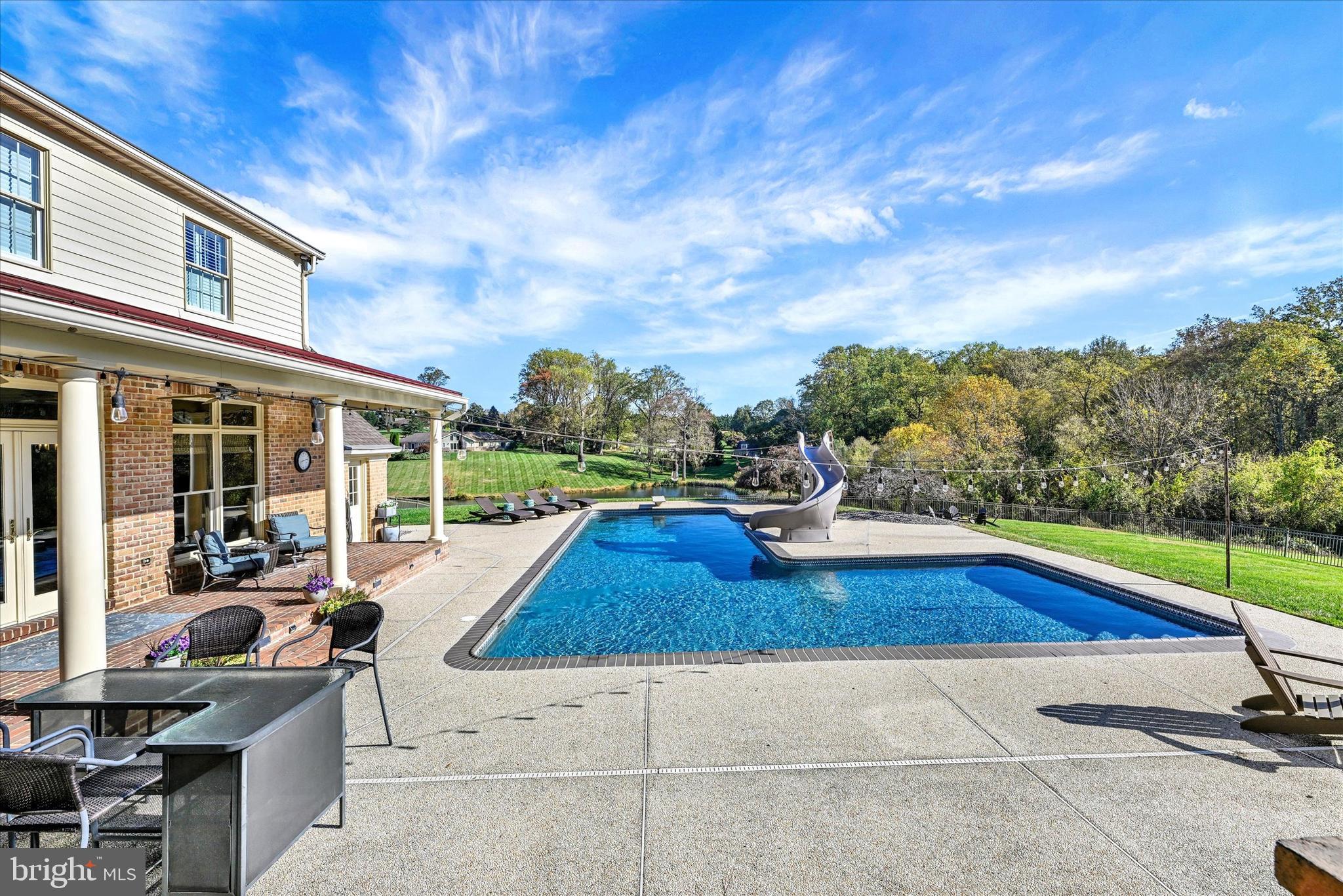 TODD LAKES - Residential