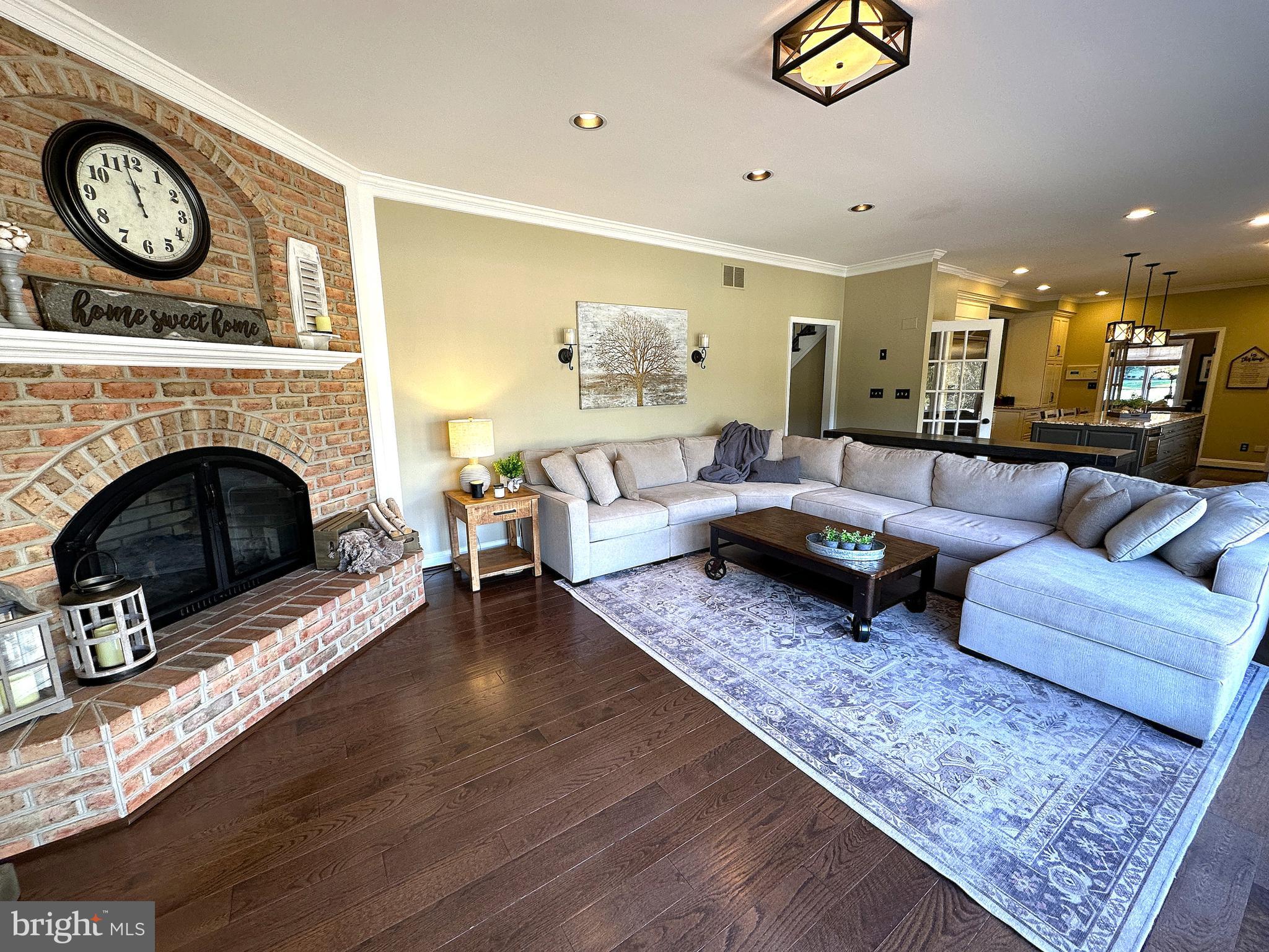 TODD LAKES - Residential