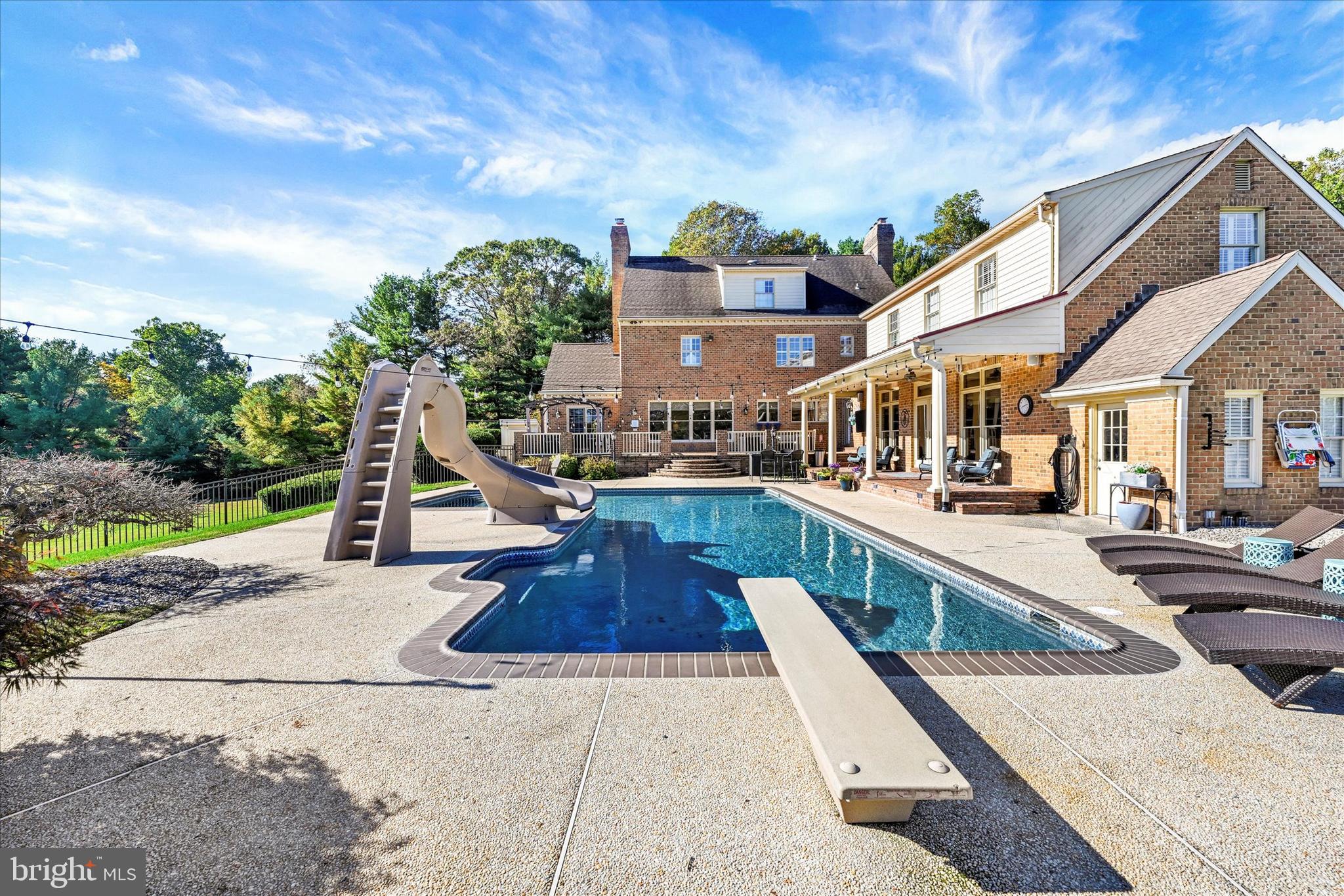 TODD LAKES - Residential