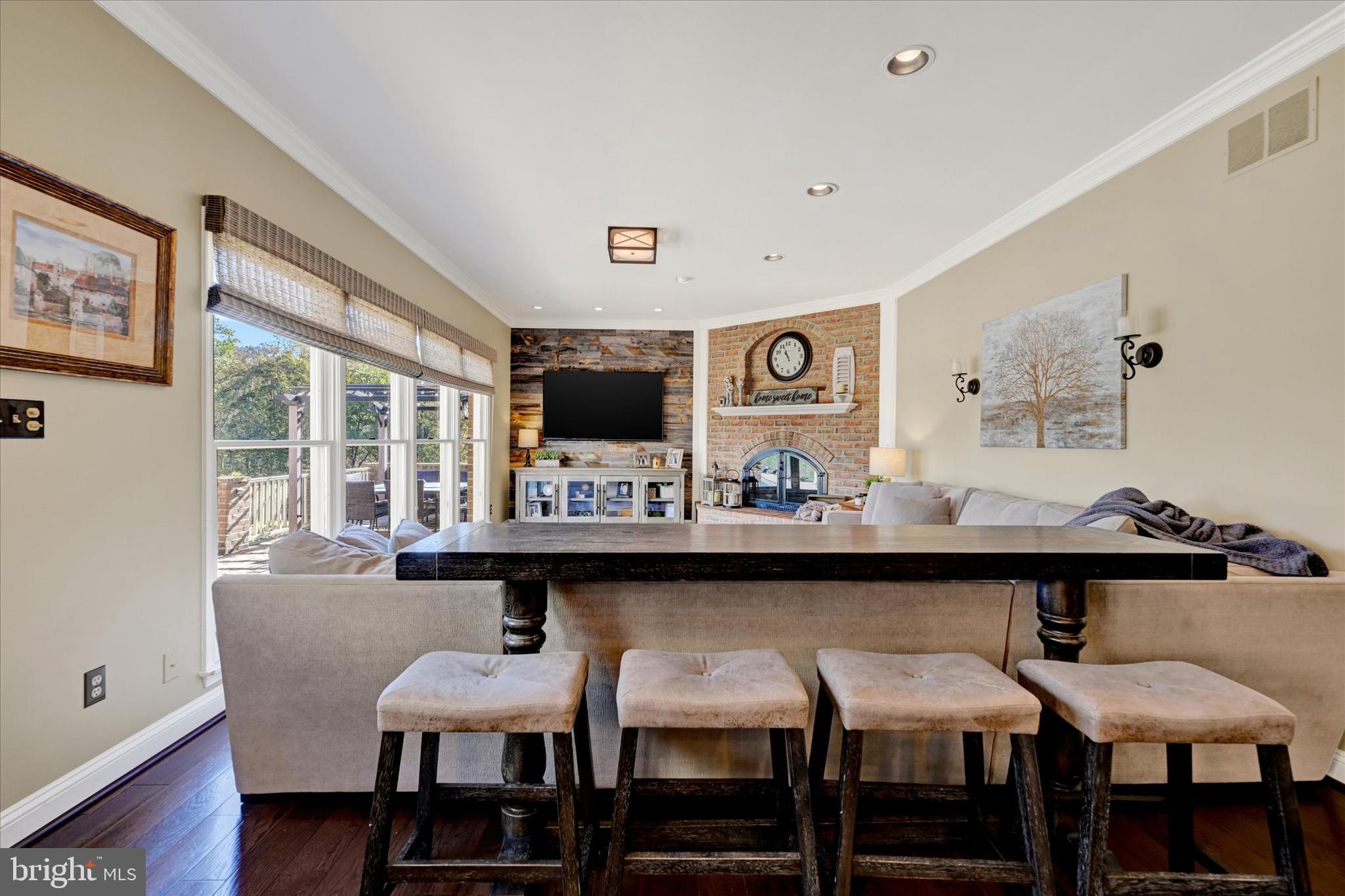 TODD LAKES - Residential