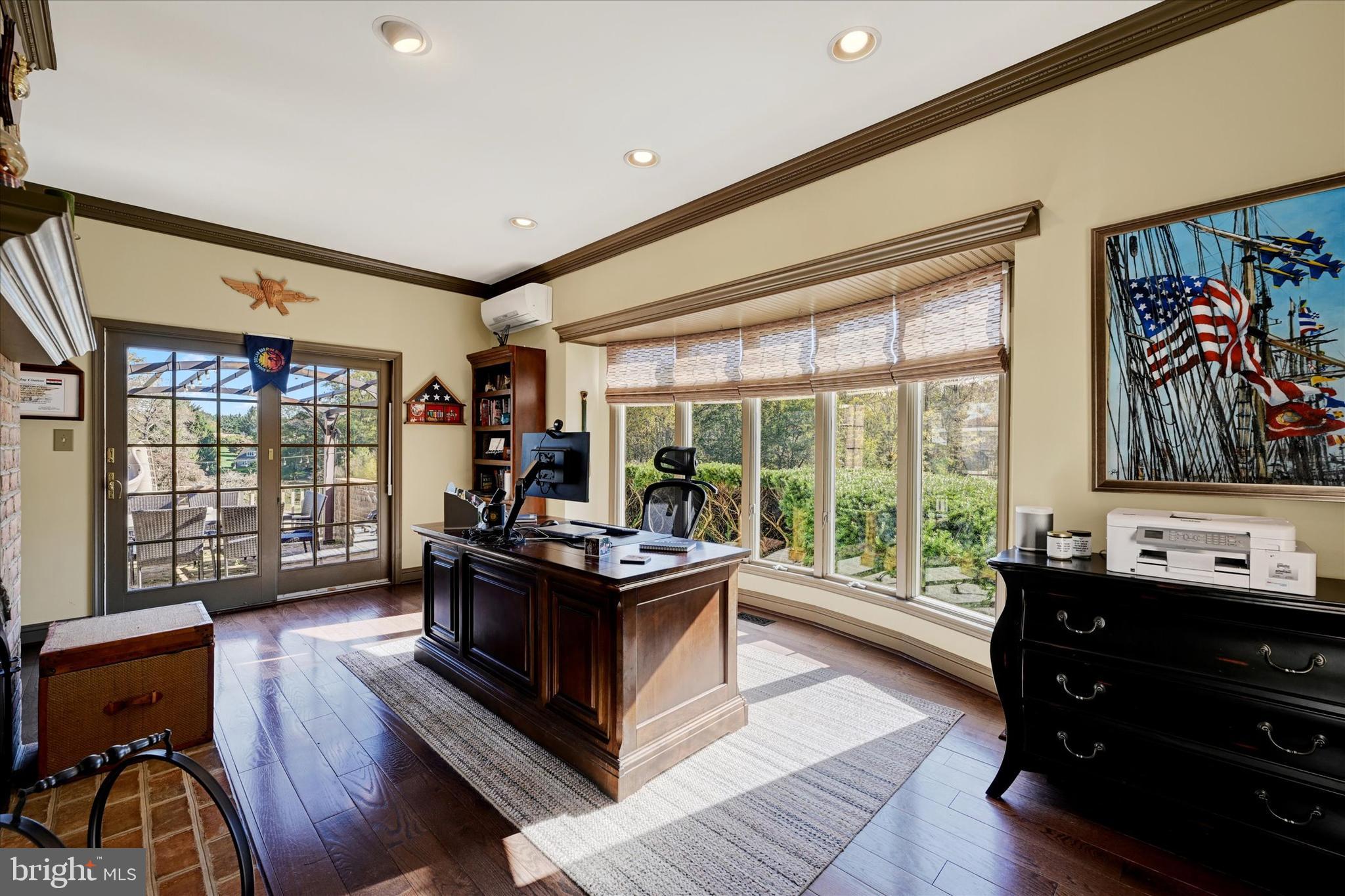 TODD LAKES - Residential