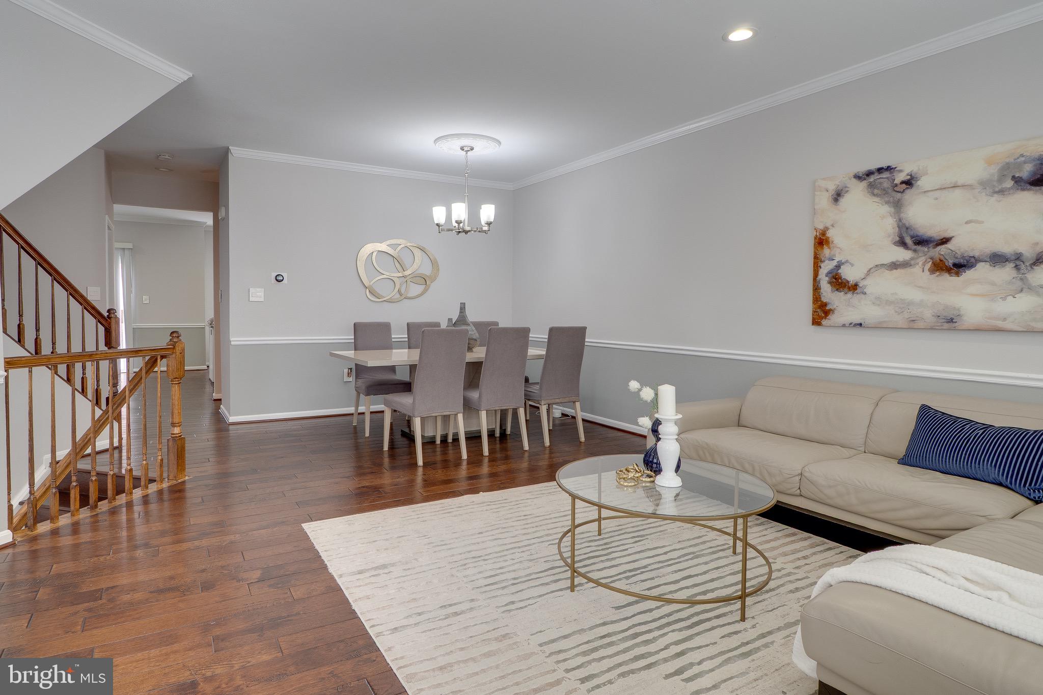 KENWOOD TOWNES - Residential
