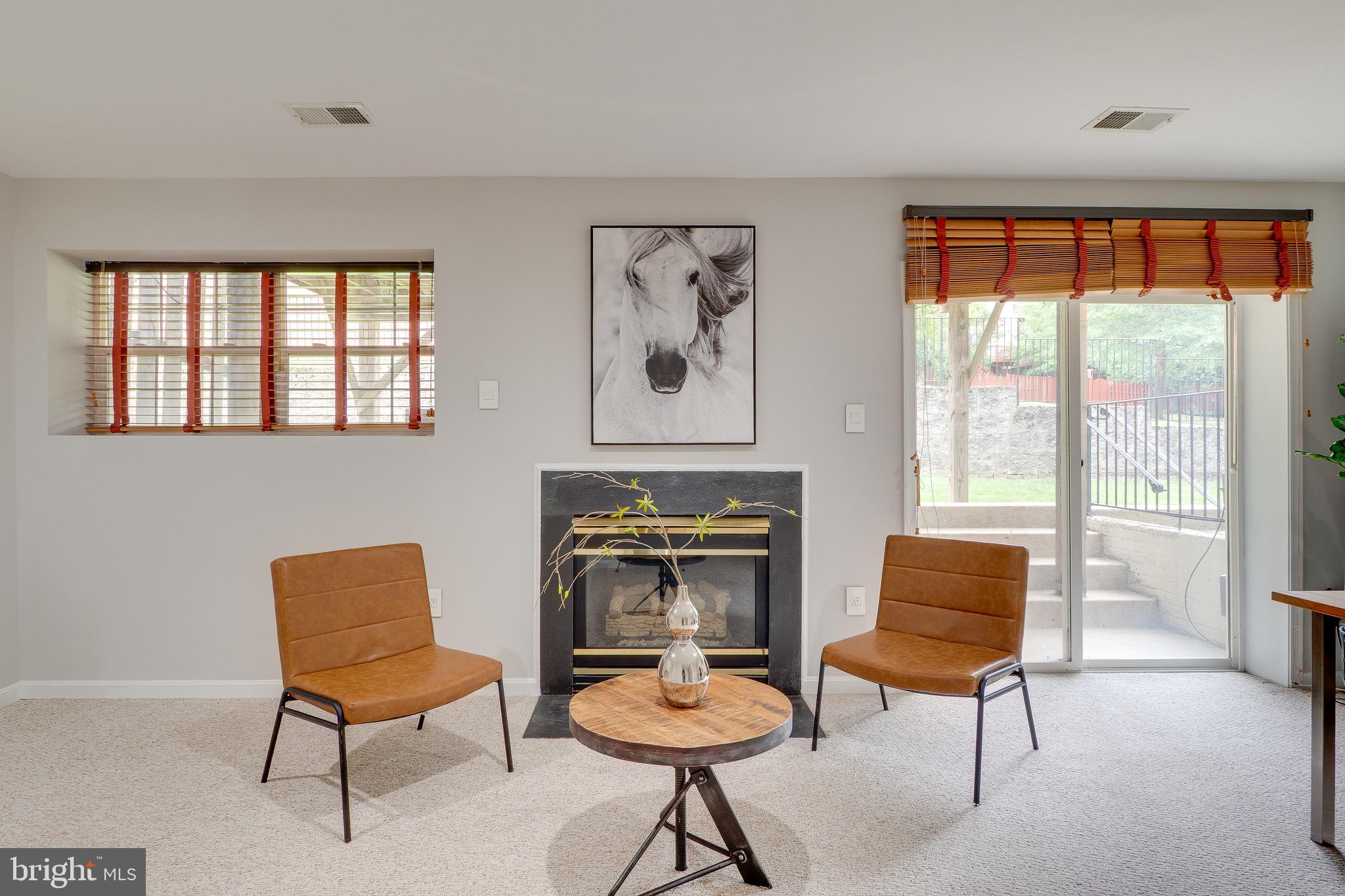 KENWOOD TOWNES - Residential