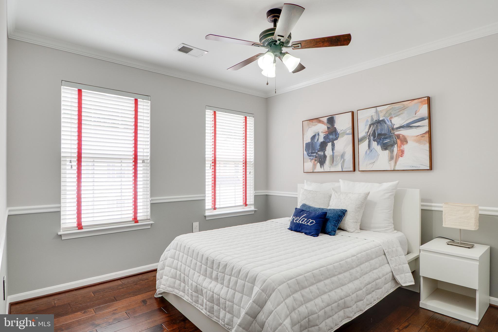KENWOOD TOWNES - Residential