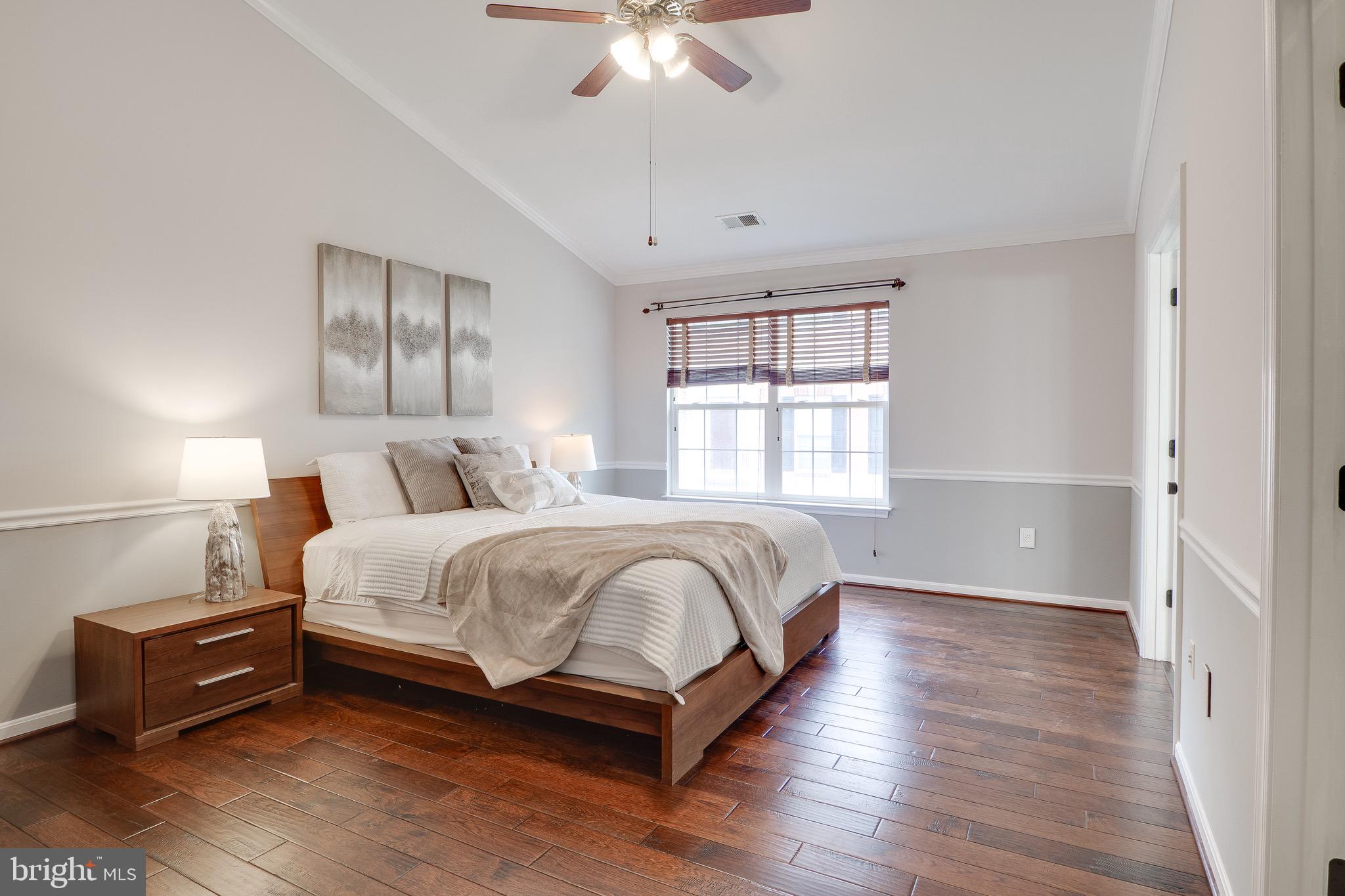 KENWOOD TOWNES - Residential