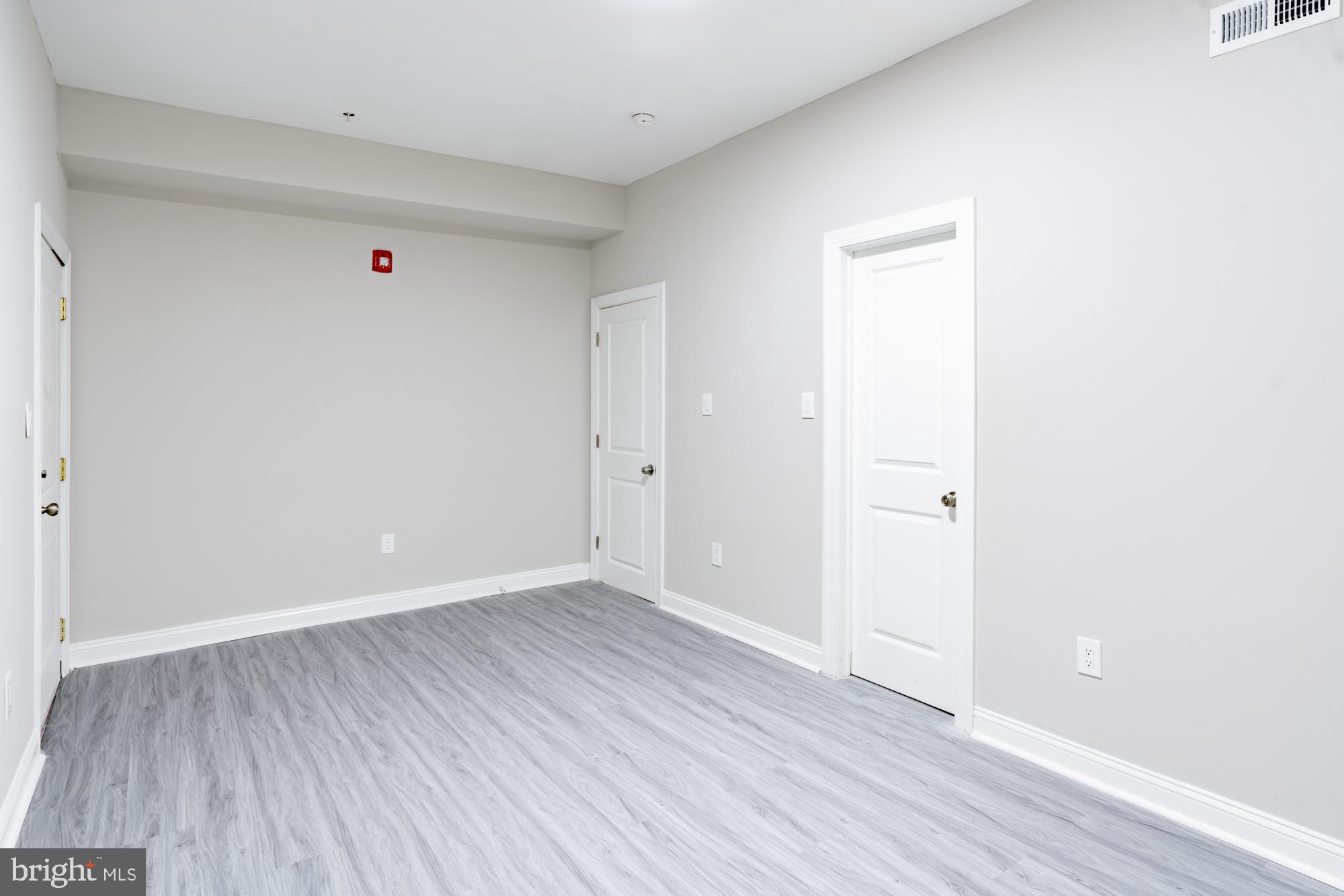 TEMPLE UNIVERSITY - Residential Lease