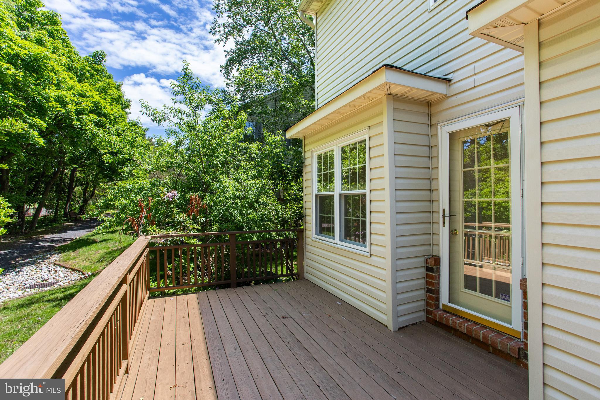 WILLIAMSBURG VILLA - Residential