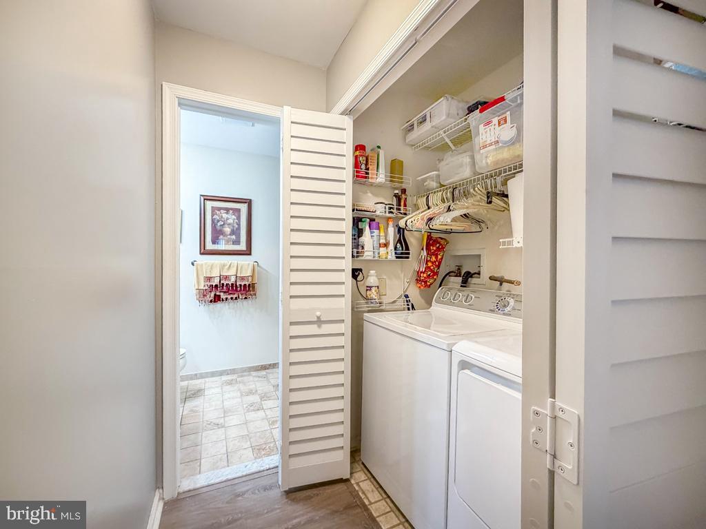 DELAIRE LANDING - Residential