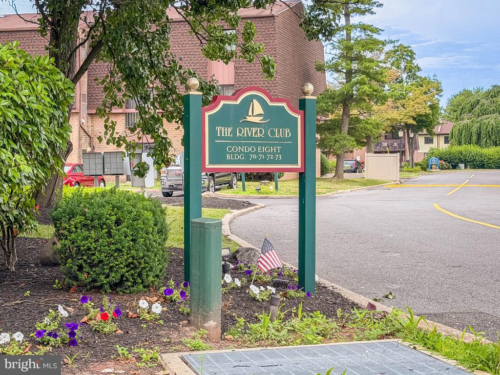 DELAIRE LANDING - Residential
