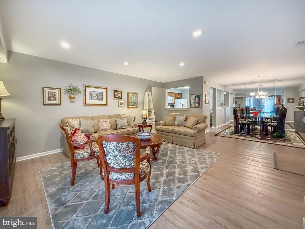 DELAIRE LANDING - Residential