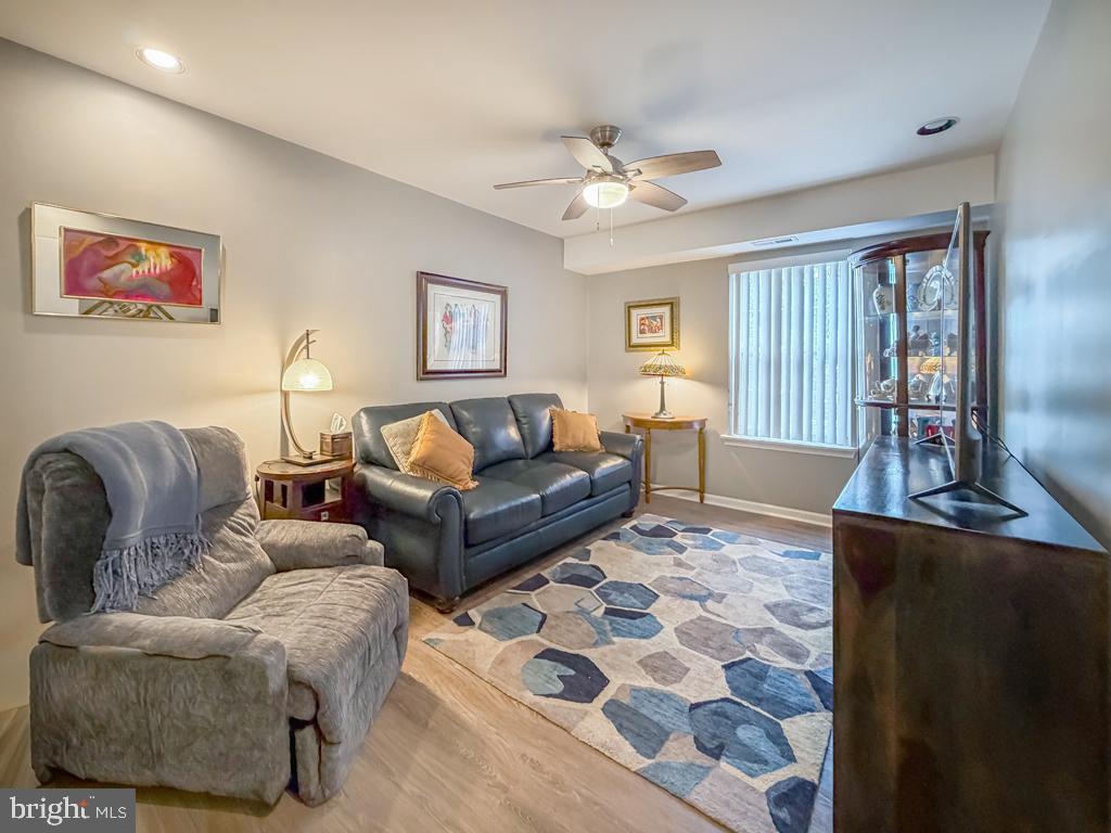 DELAIRE LANDING - Residential