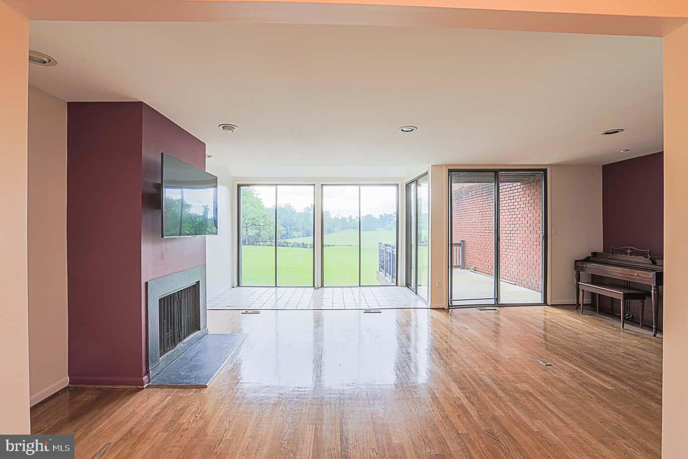 STEVENSON CROSSING - Residential