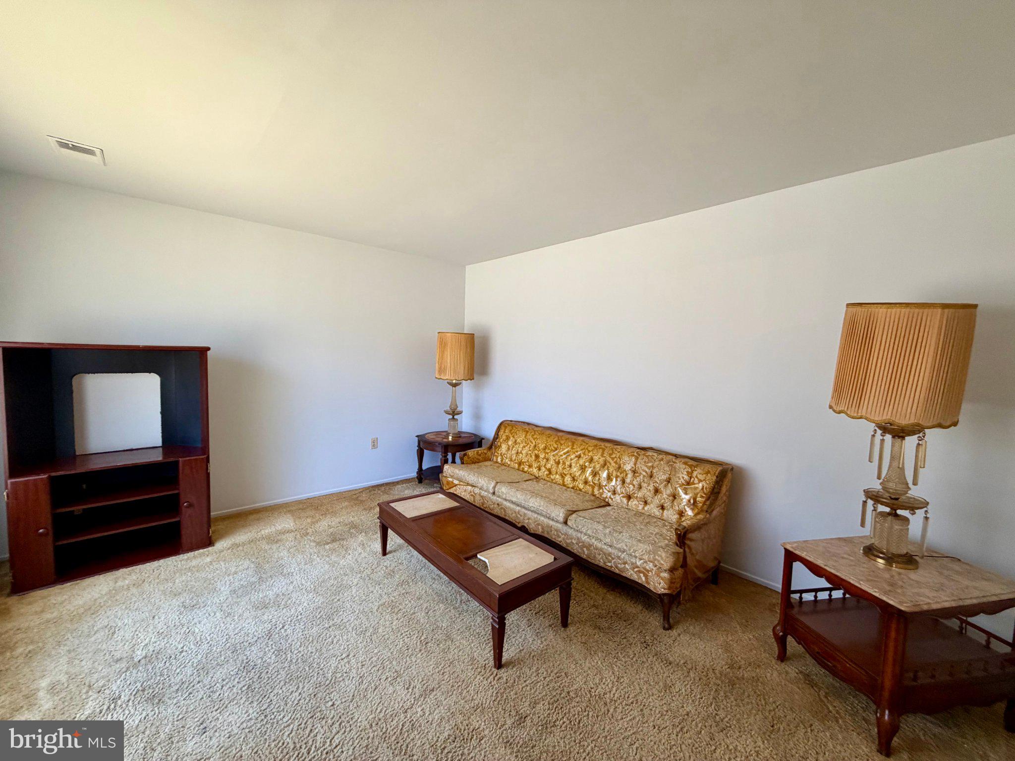 WILLOW HILLS- RESUB PARC - Residential
