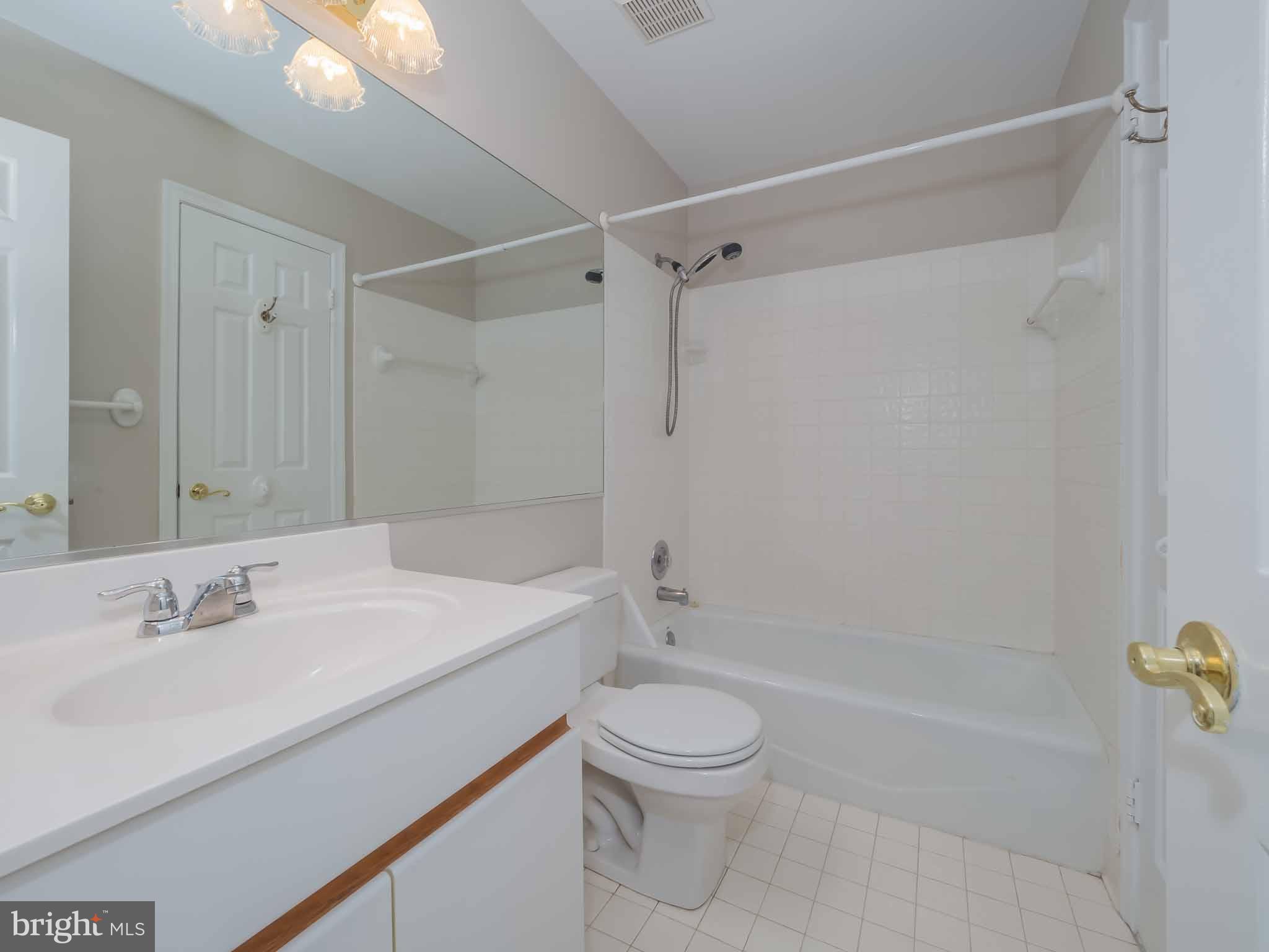 CHESAPEAKE STATION - Residential Lease