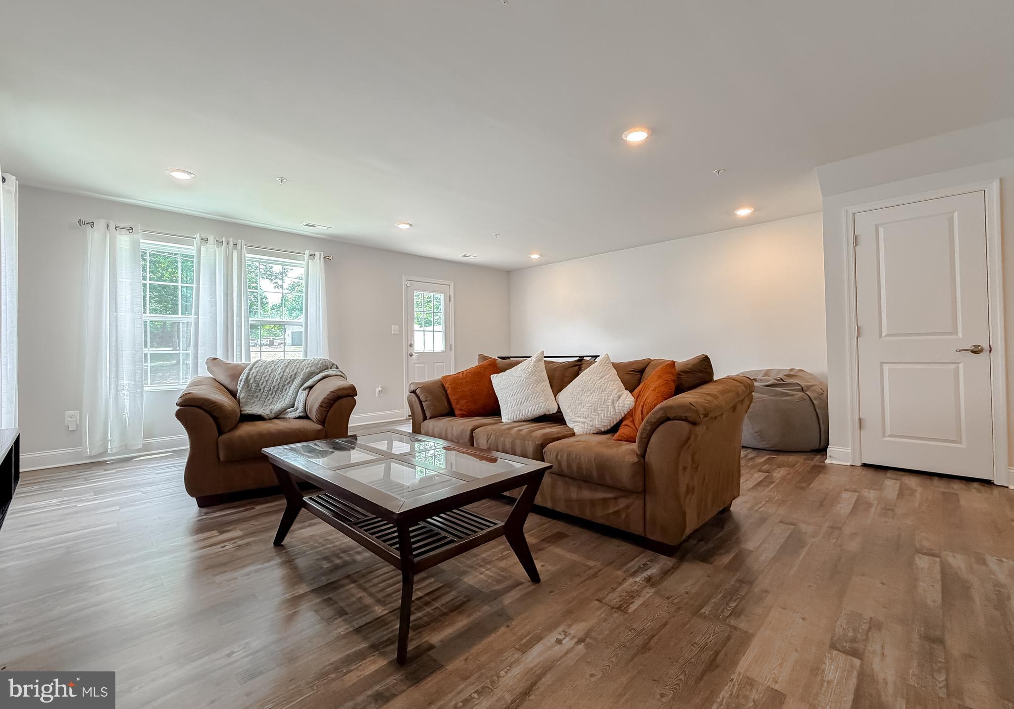 THE WOODS AT MYRTLE POINT - Residential
