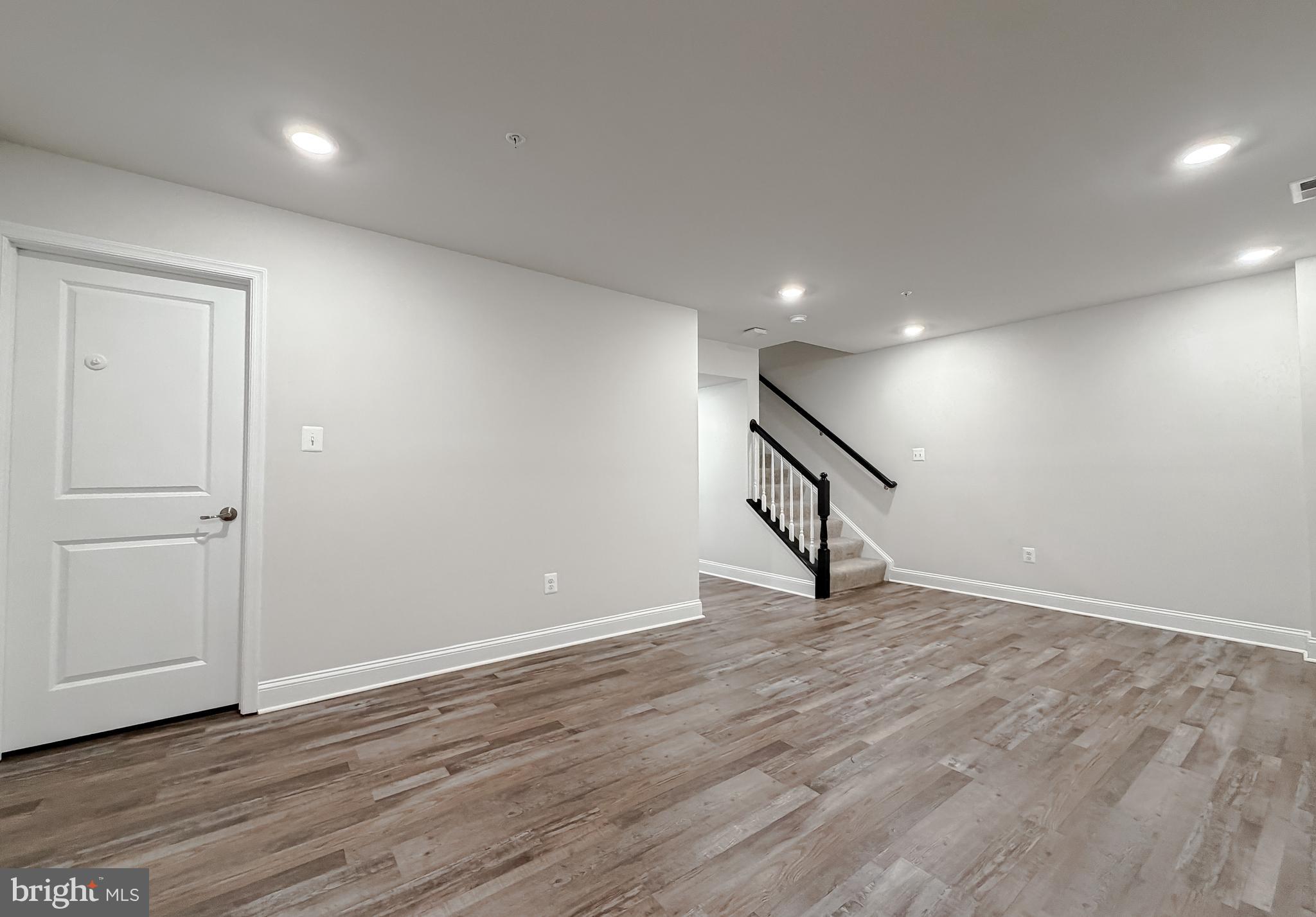THE WOODS AT MYRTLE POINT - Residential