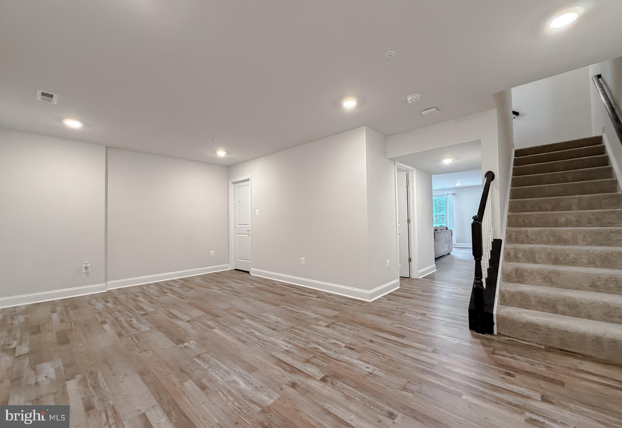 THE WOODS AT MYRTLE POINT - Residential