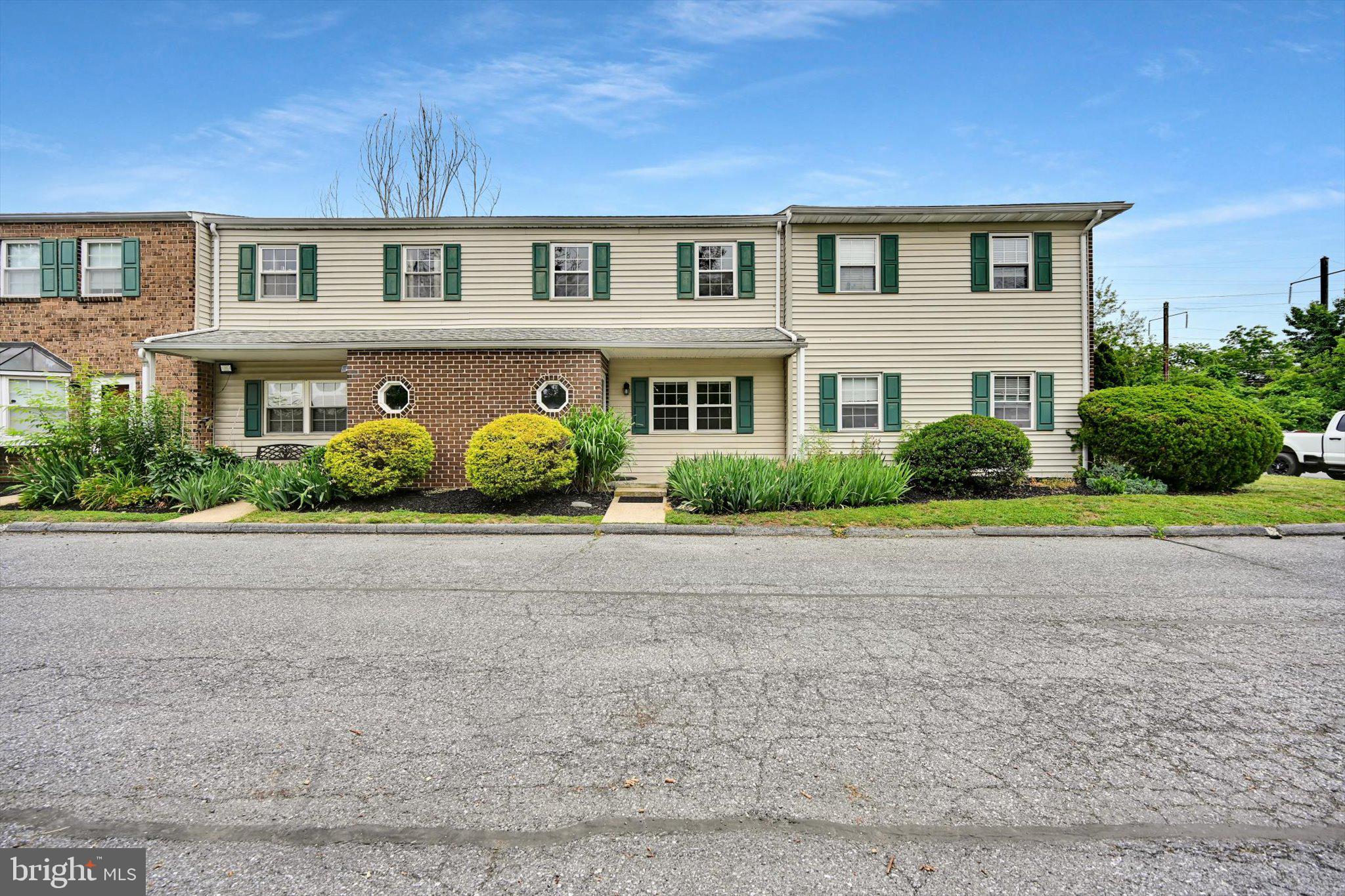 SHREINER VILLAGE - Residential