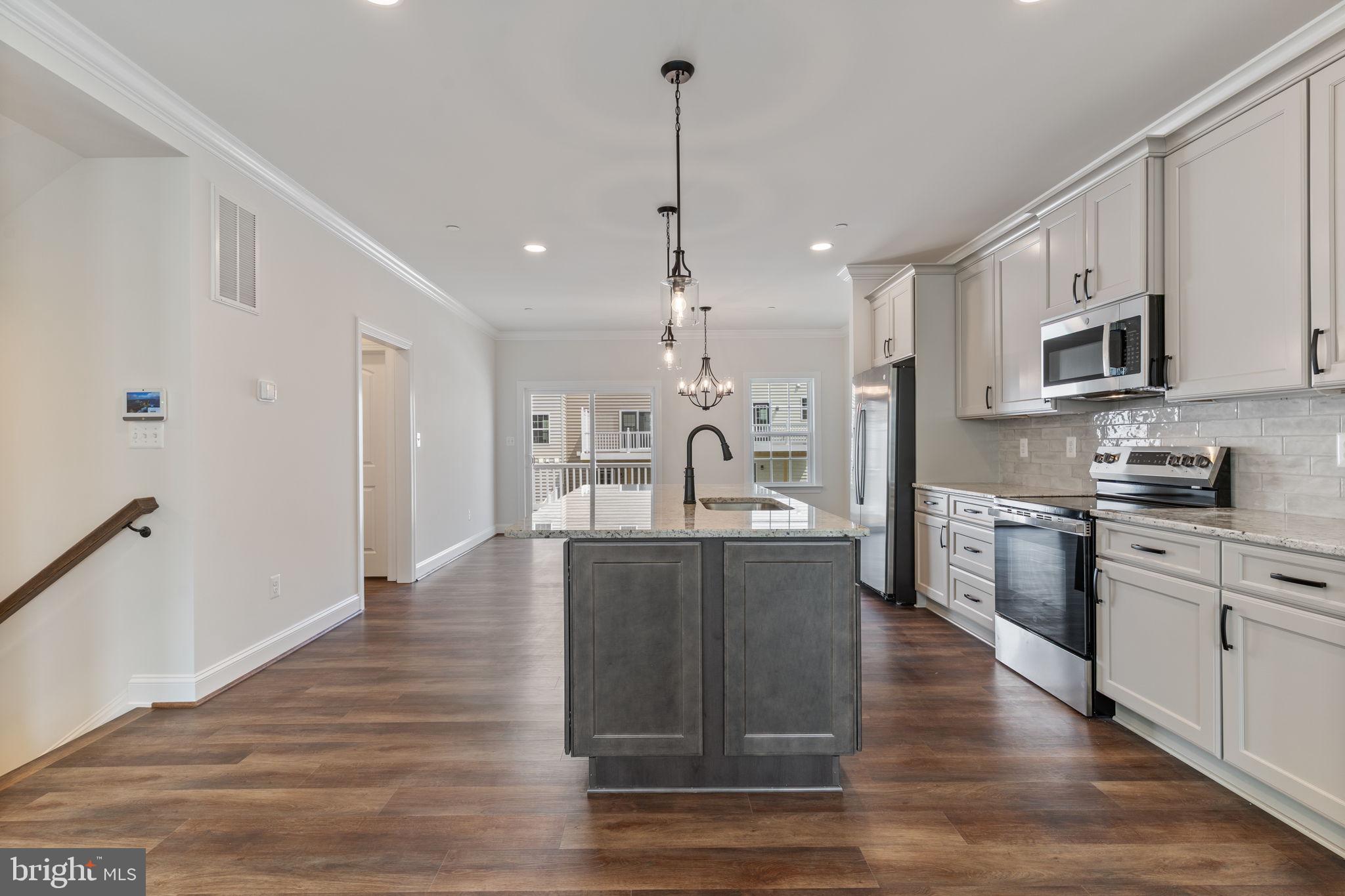 MEADOWS AT TOWN RUN II - Residential