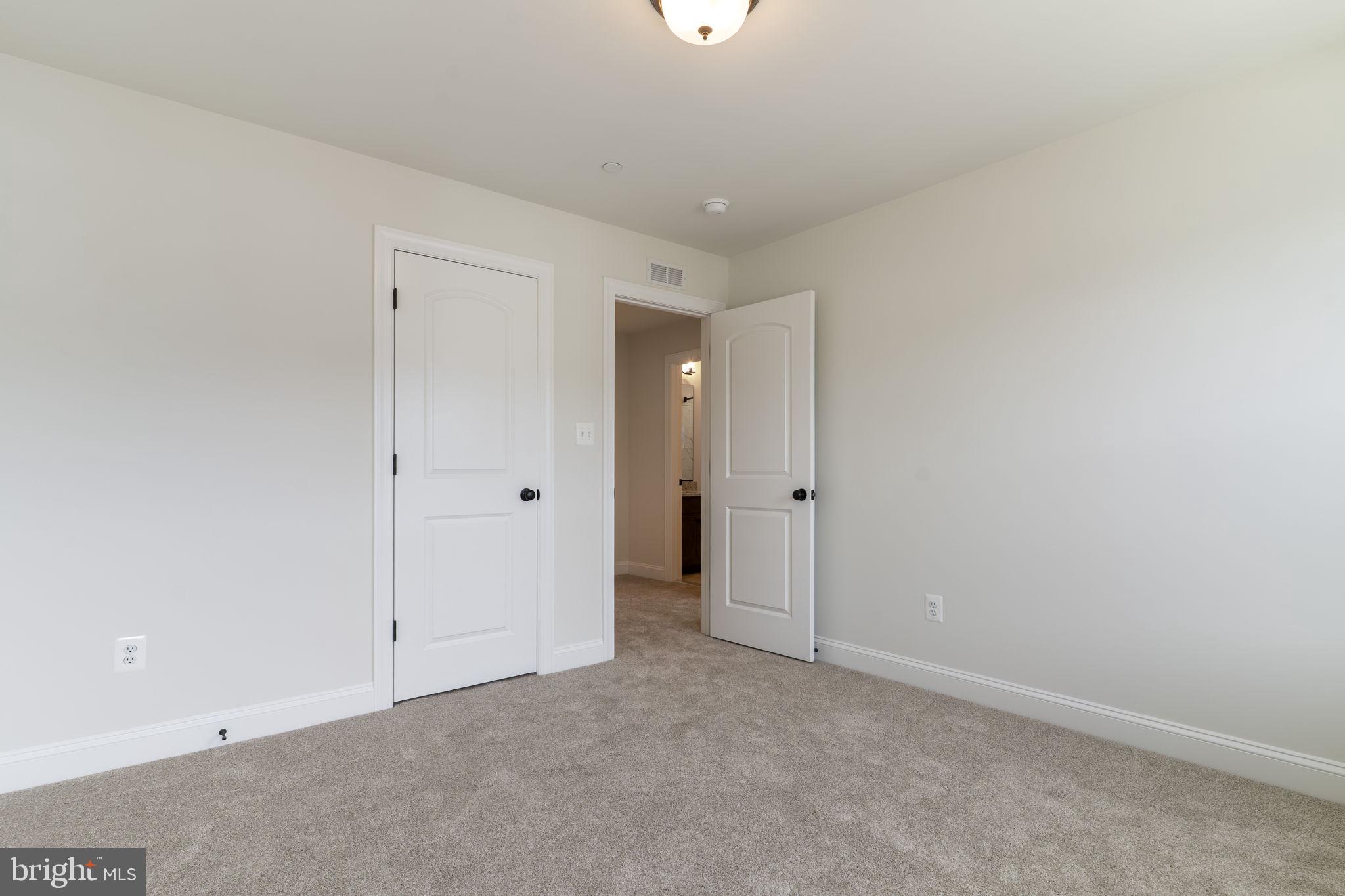 MEADOWS AT TOWN RUN II - Residential