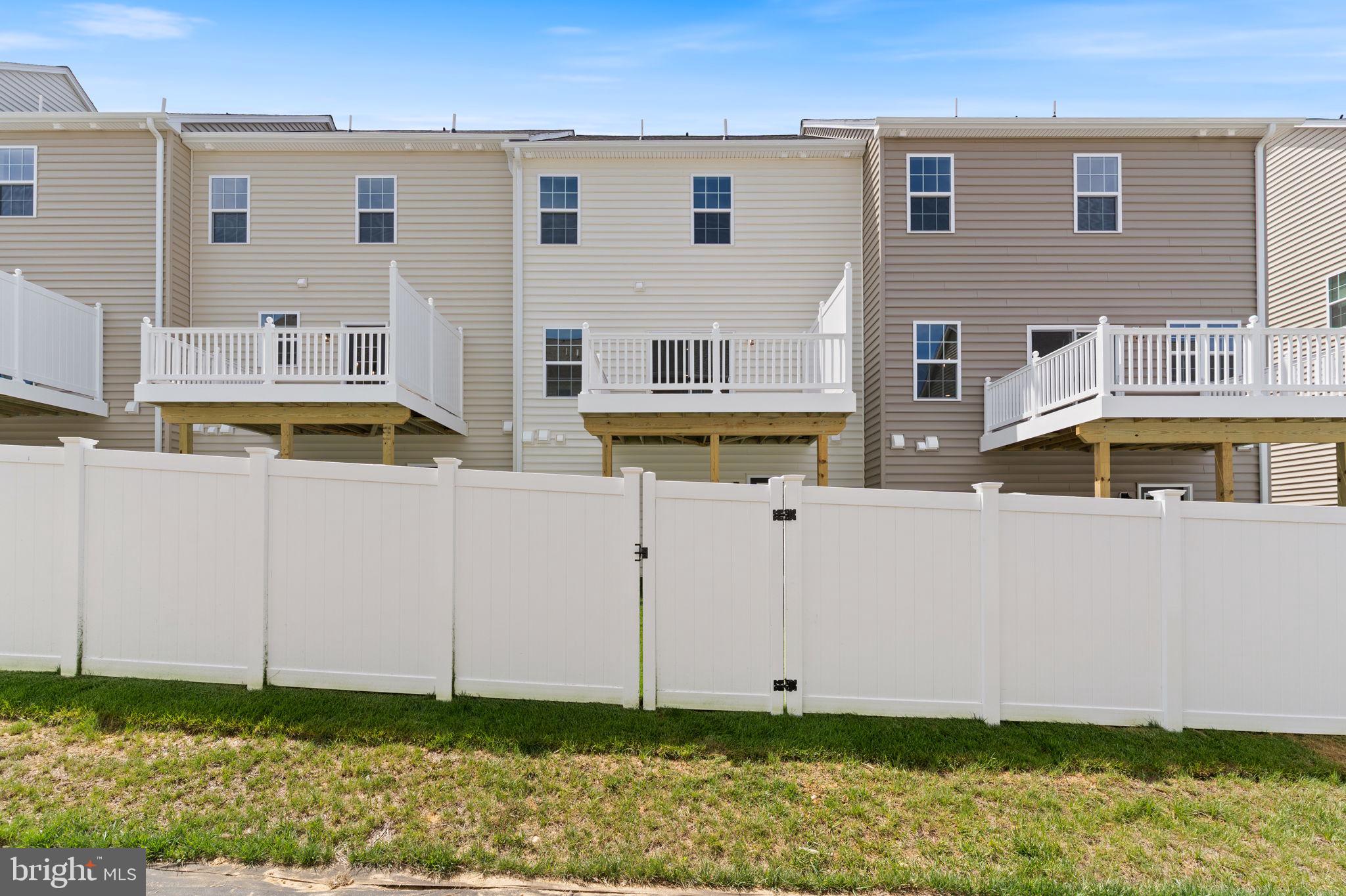 MEADOWS AT TOWN RUN II - Residential