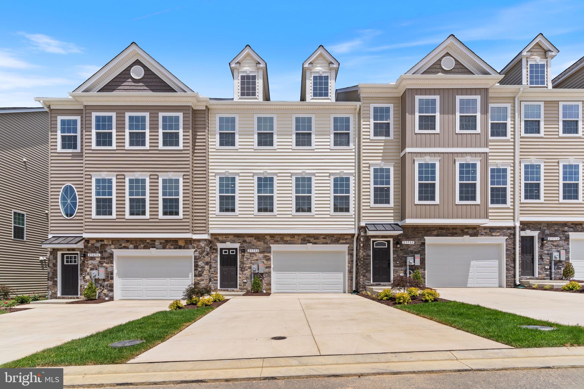 MEADOWS AT TOWN RUN II - Residential